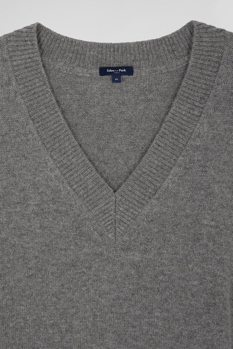 Grey wool and cashmere V-neck sweater Relaxed cut - Image 3