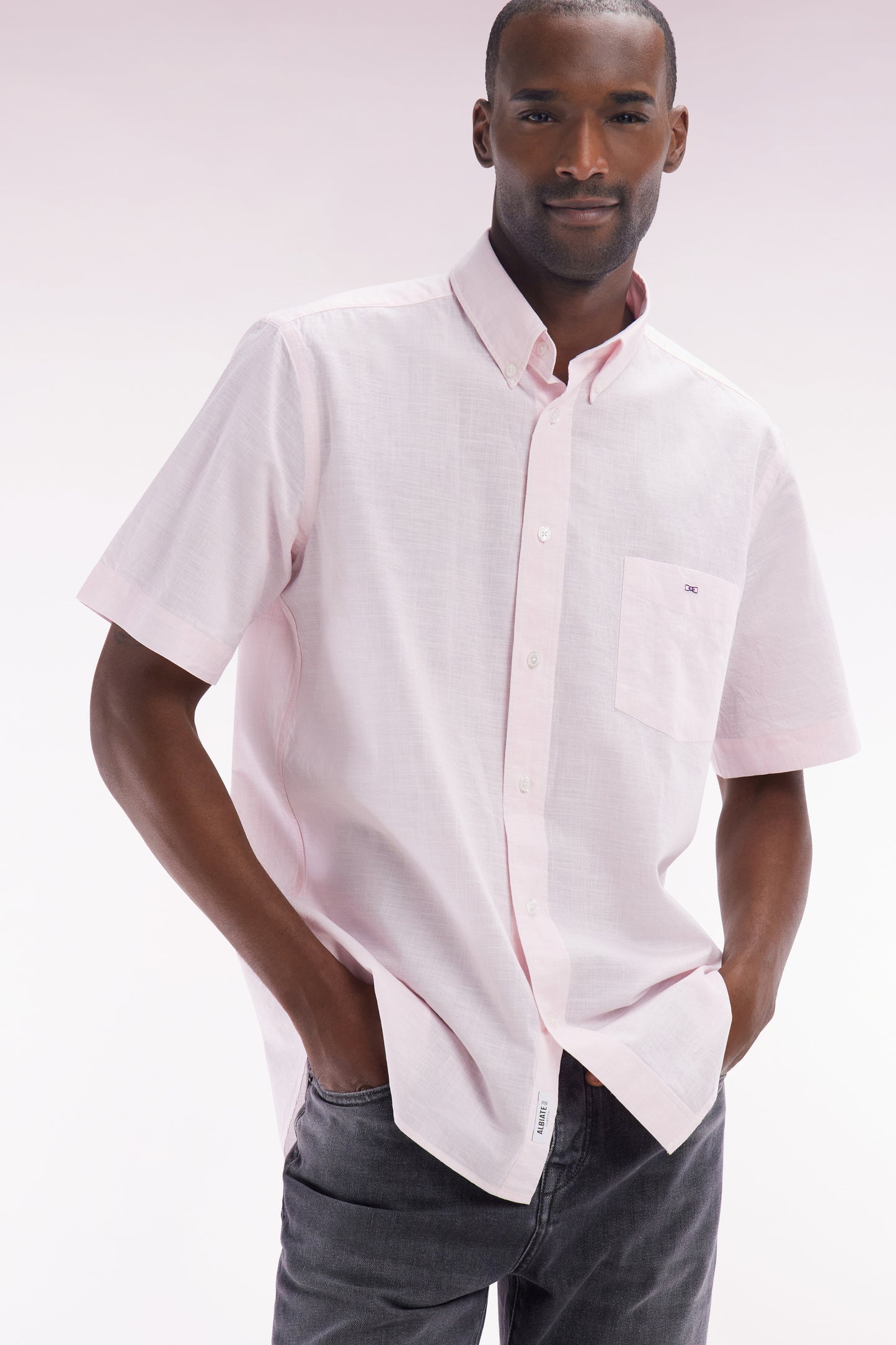 Straight short-sleeved pink cotton shirt