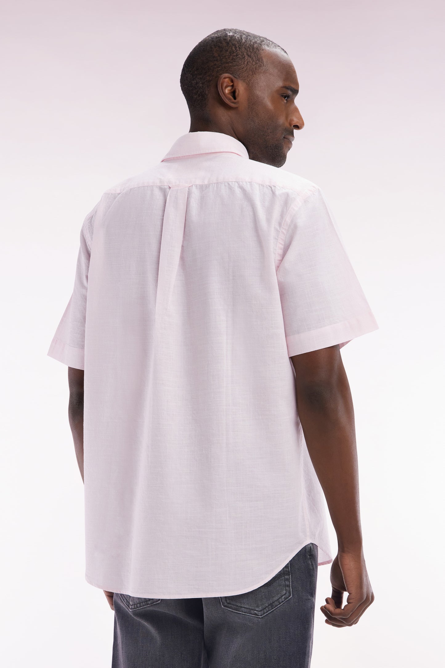 Straight short-sleeved pink cotton shirt