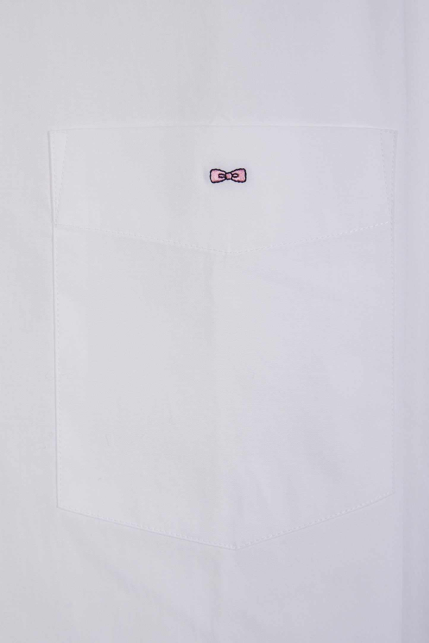 Straight-fit white cotton shirt with elbow patch