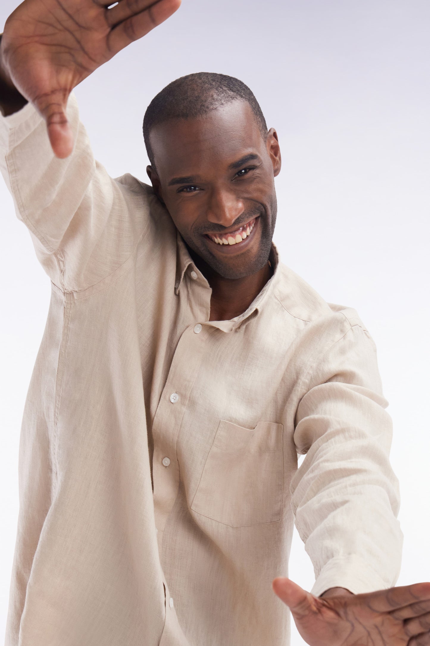 Chemise en lin beige unie coupe droite