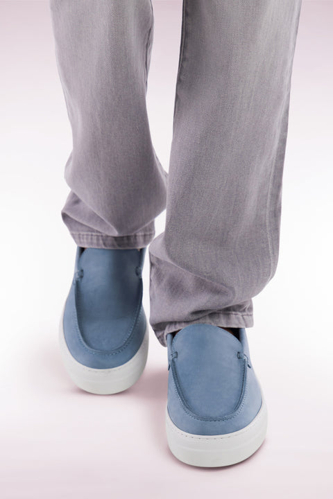 Mocassins à semelles sneakers en cuir suédé bleu gris - Image 2