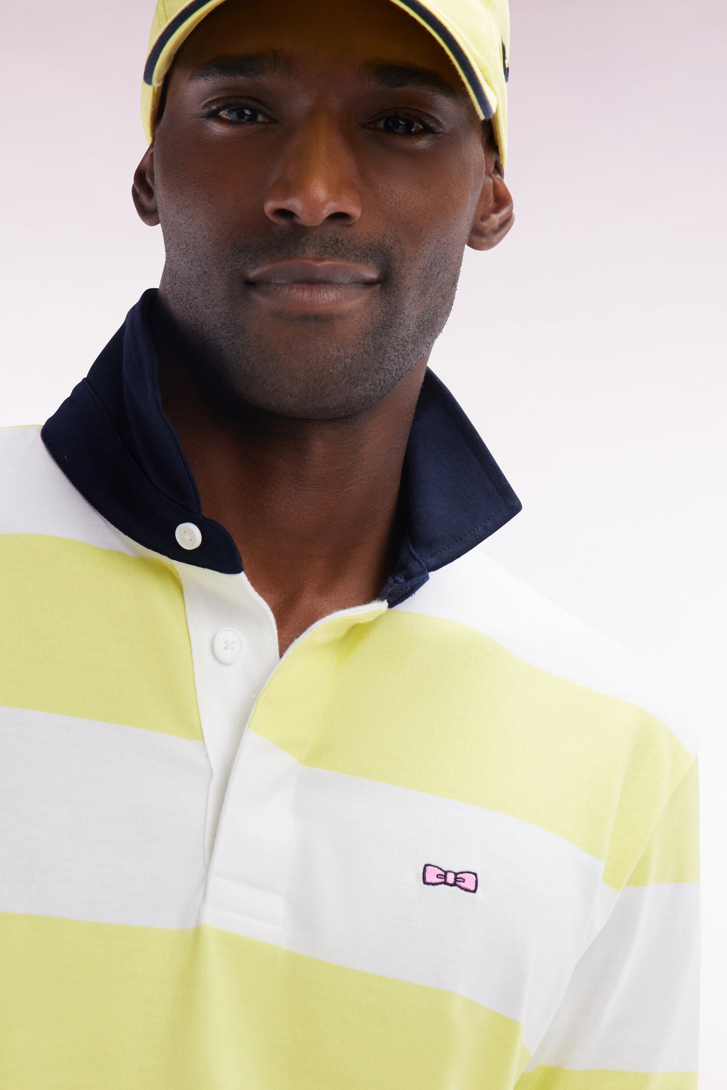 Straight short-sleeved rugby shirt in yellow and white striped Pima cotton