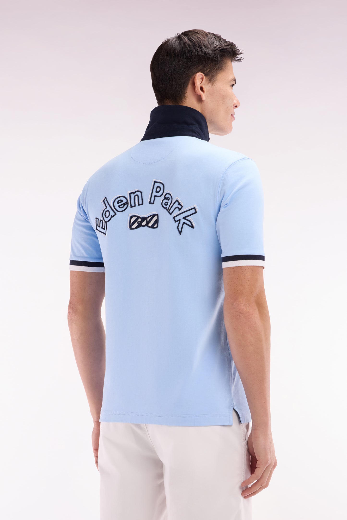 Straight-cut sky blue cotton short-sleeved rugby shirt with Eden Park back embroidery