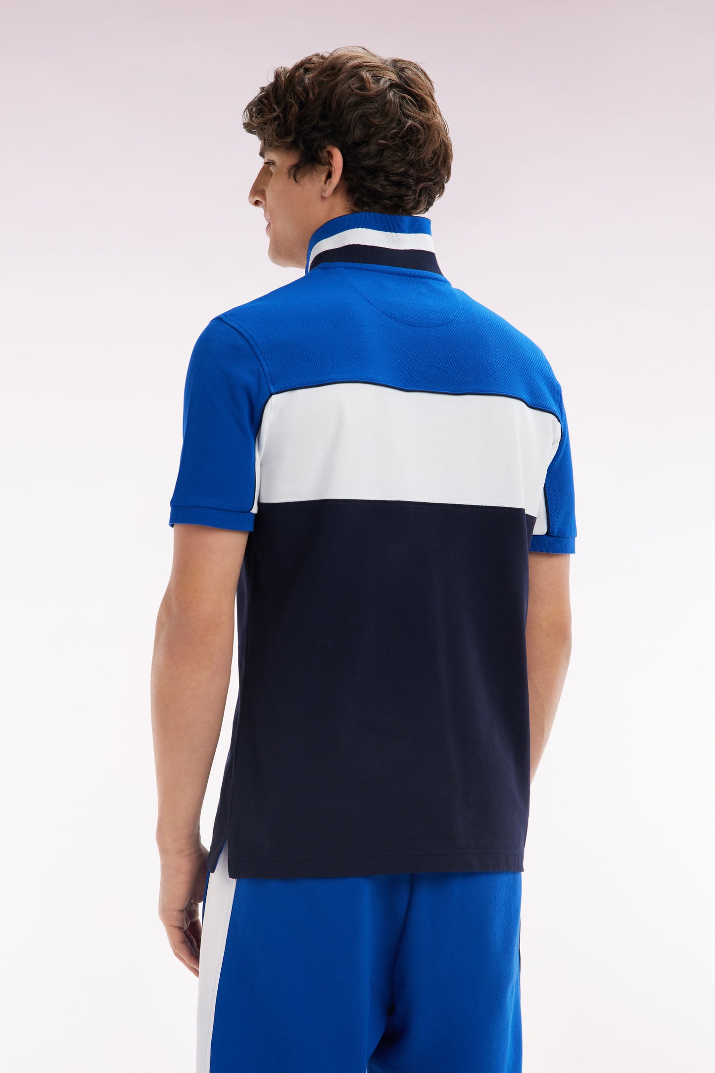 Straight-fit short-sleeved polo shirt in blue tricolor cotton with striped collar