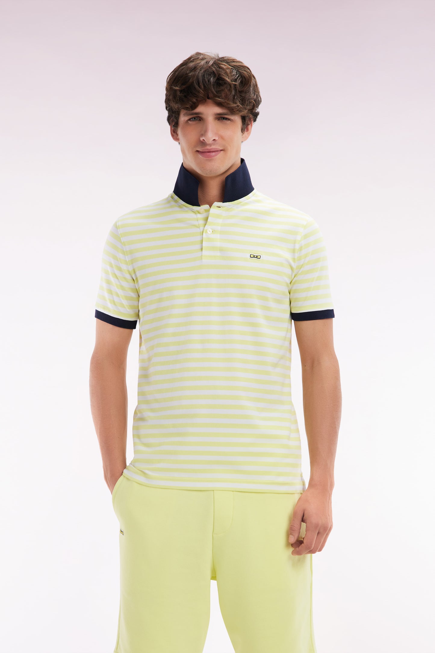Slim-fit short-sleeved sailor polo shirt in yellow striped stretch cotton