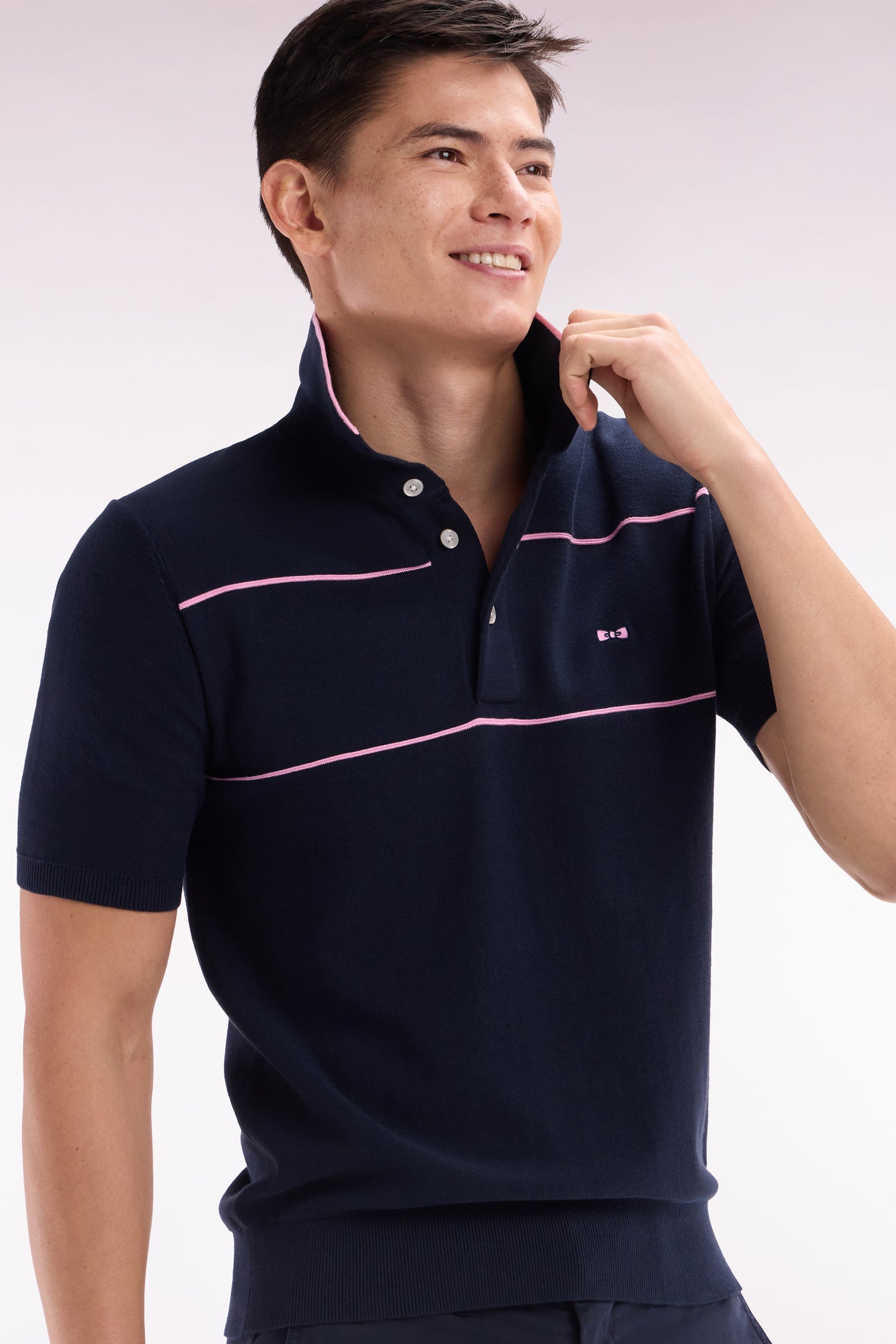 Straight-fit short-sleeved jumper with polo collar in navy and pink cotton