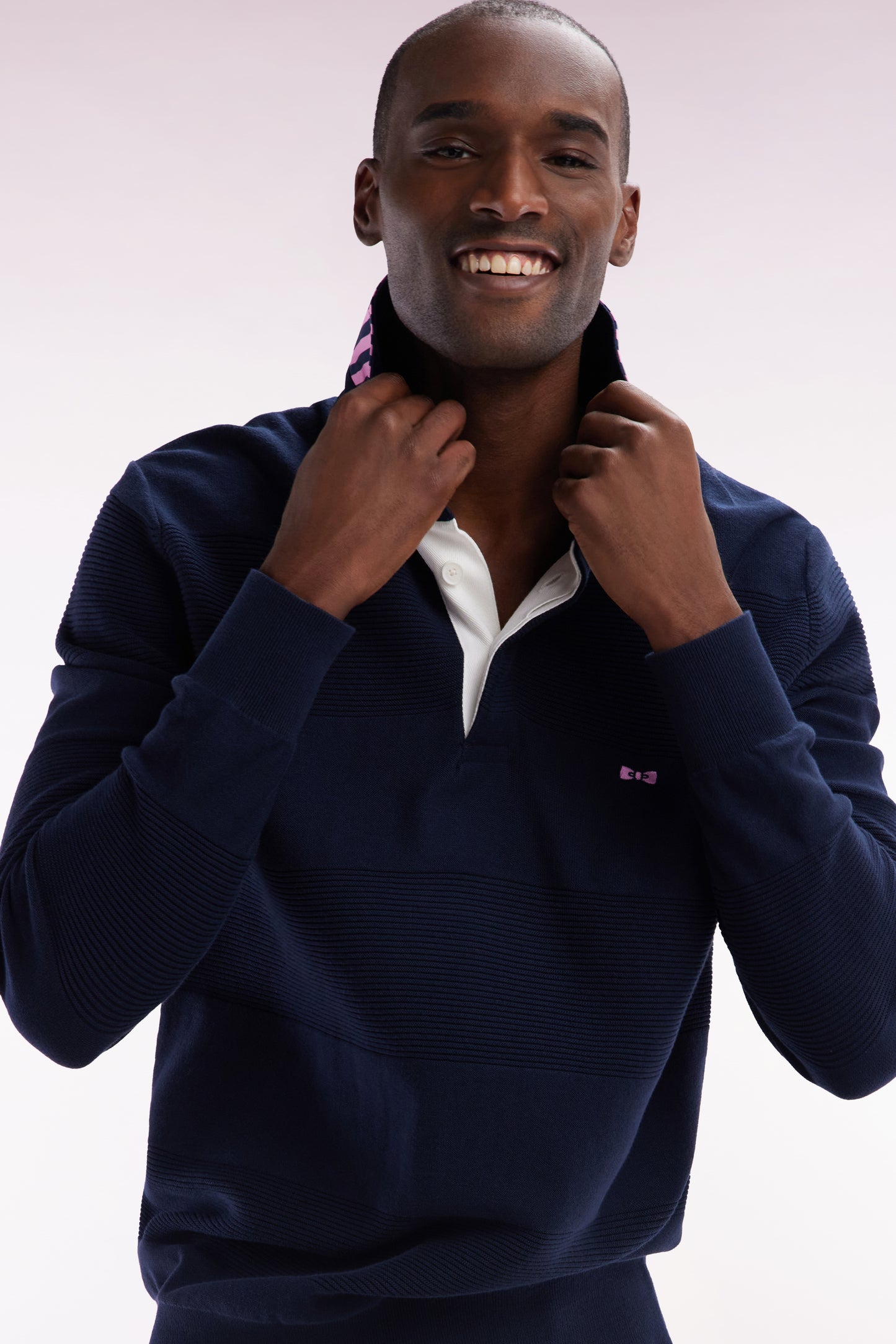 Straight-fit navy cotton jersey collar jumper with striped details