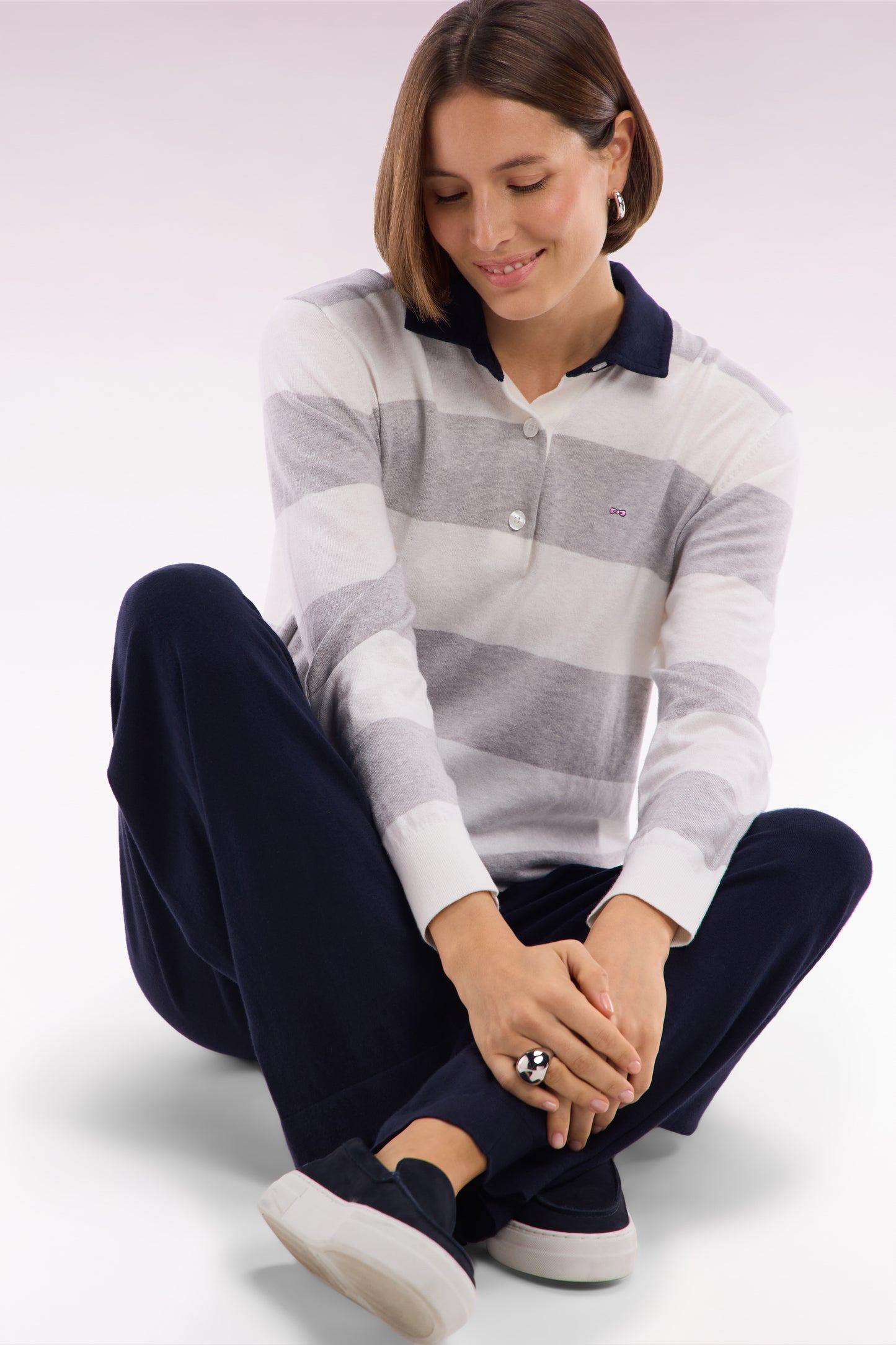 Relaxed-fit striped grey jumper with a rugby shirt collar in organic cotton and cashmere blend