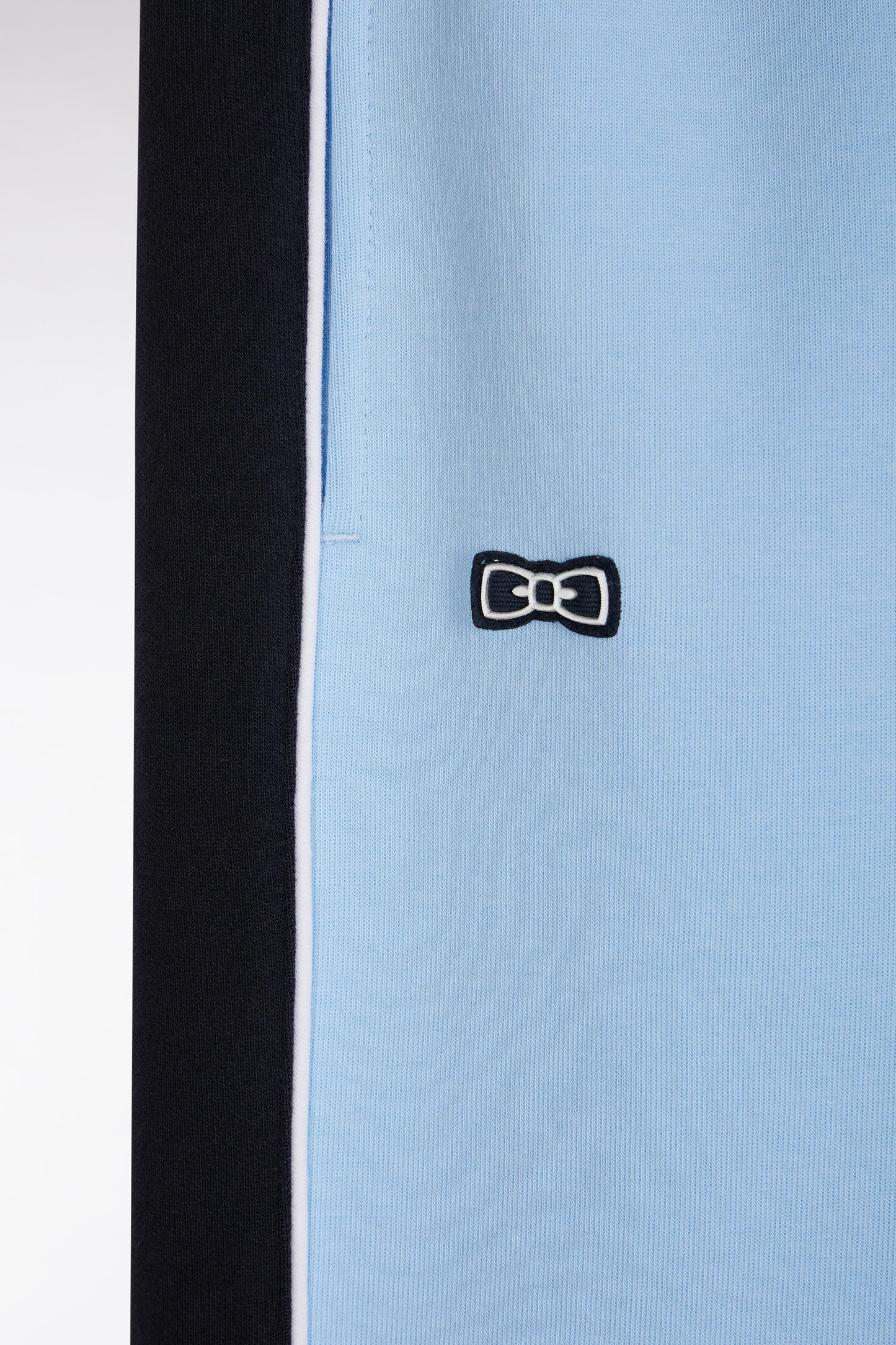Straight-cut sky blue jogger shorts in cotton interlock