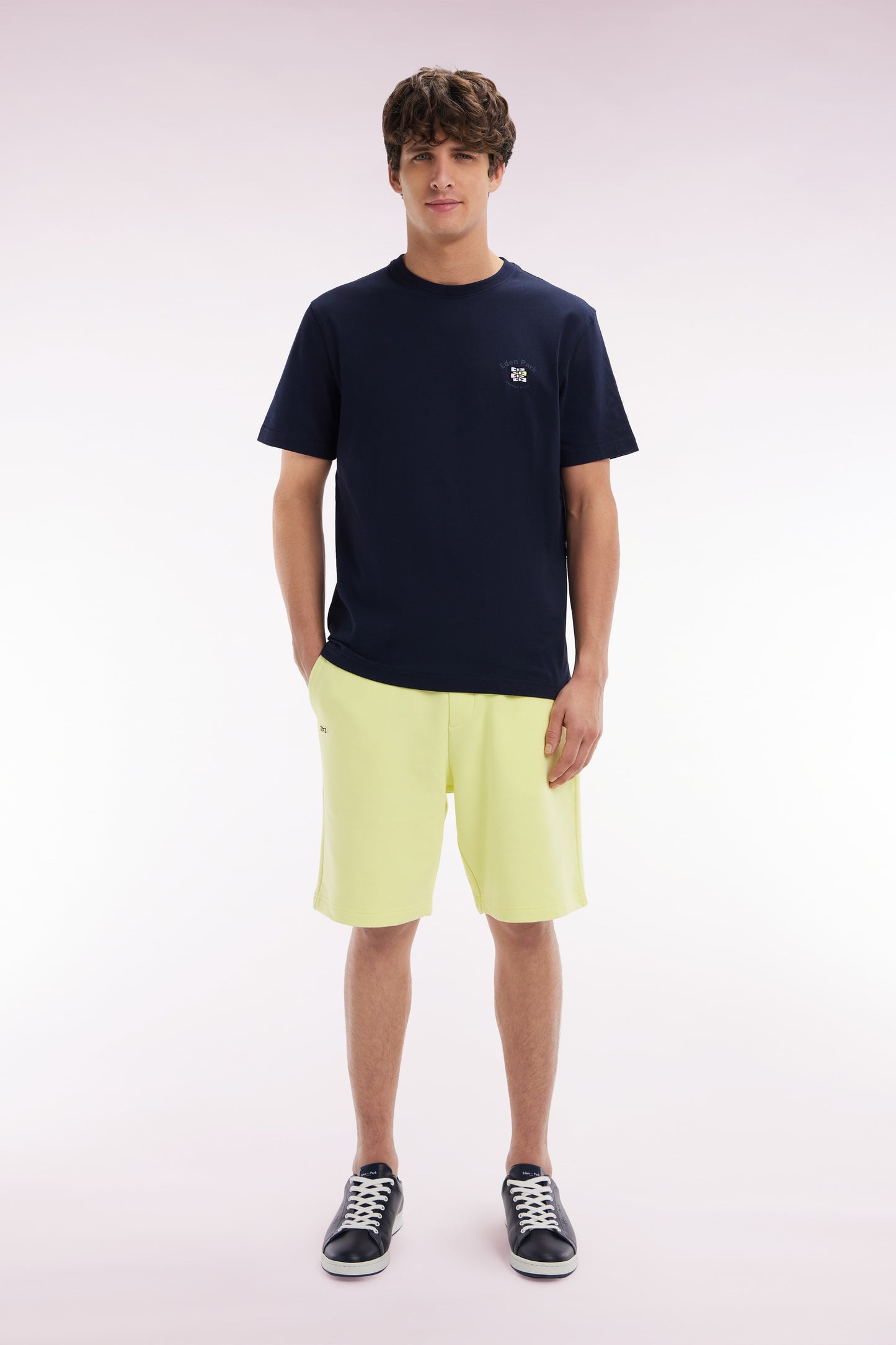 Short en molleton coton jaune coupe décontractée