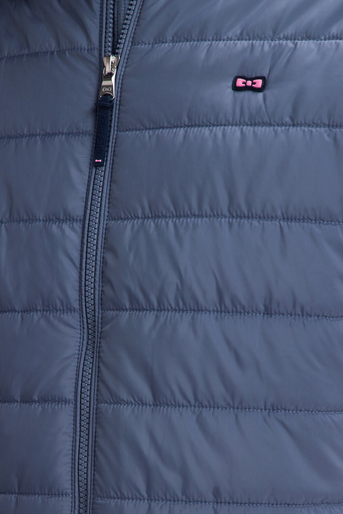 Sleeveless grey down jacket