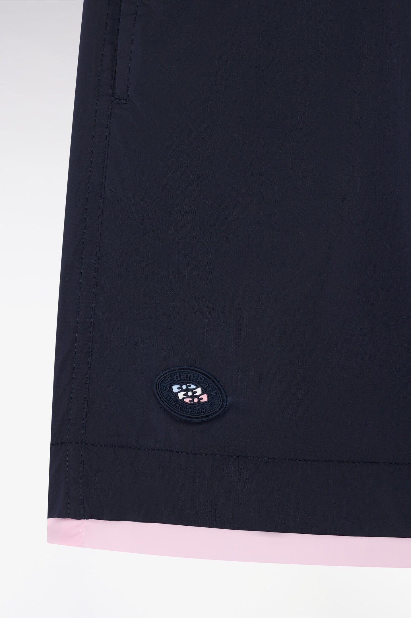 Maillot de bain marine passepoils contrastés