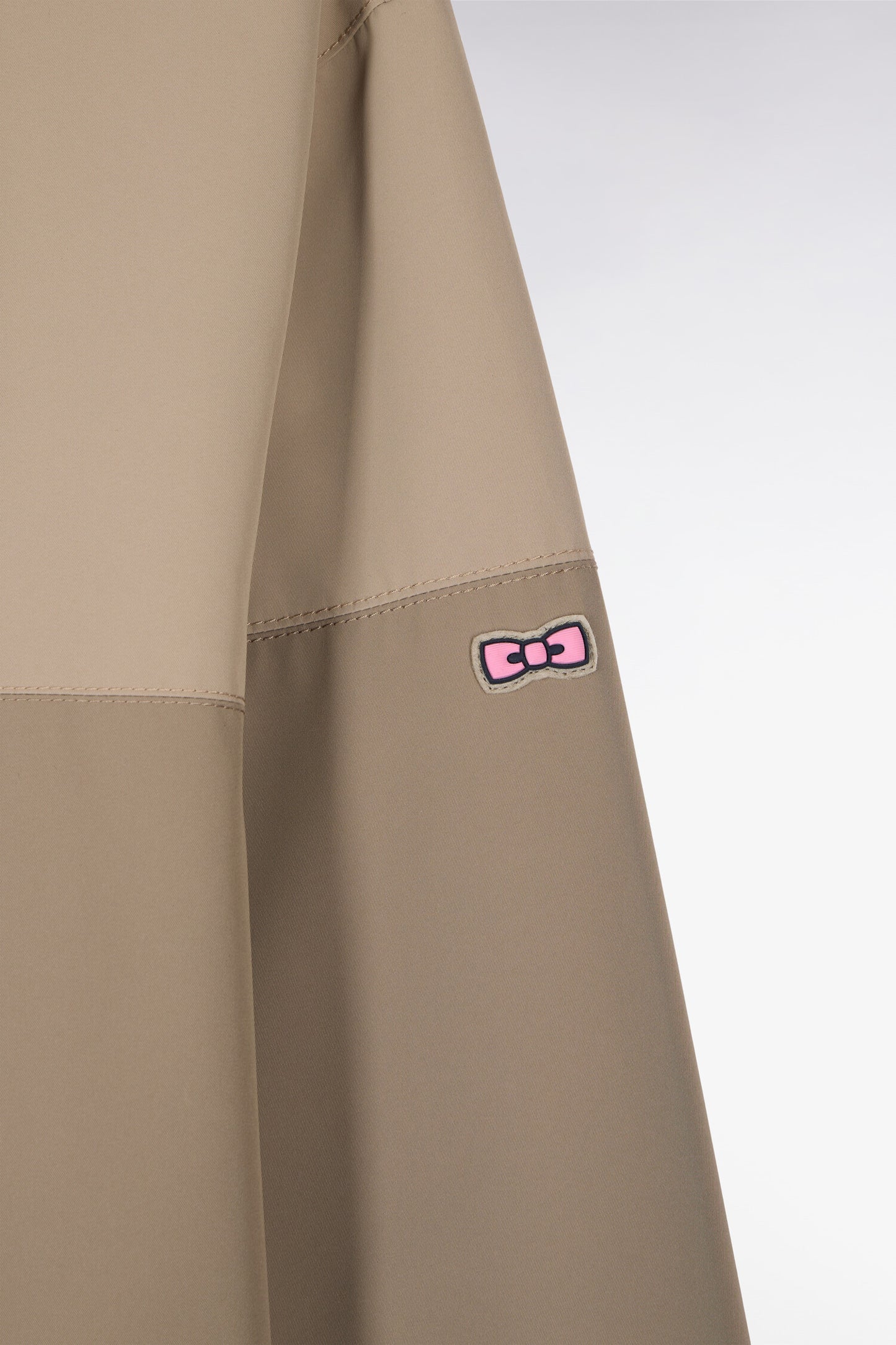 Parka longue kaki à rayures camaïeu et capuche intégrée