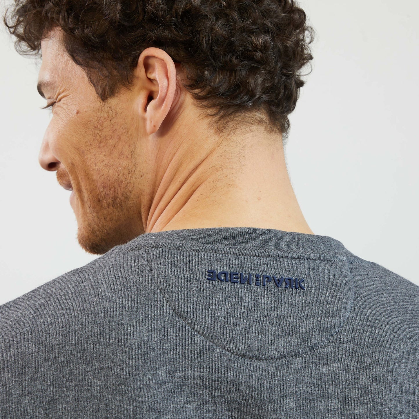 Sweat gris col rond