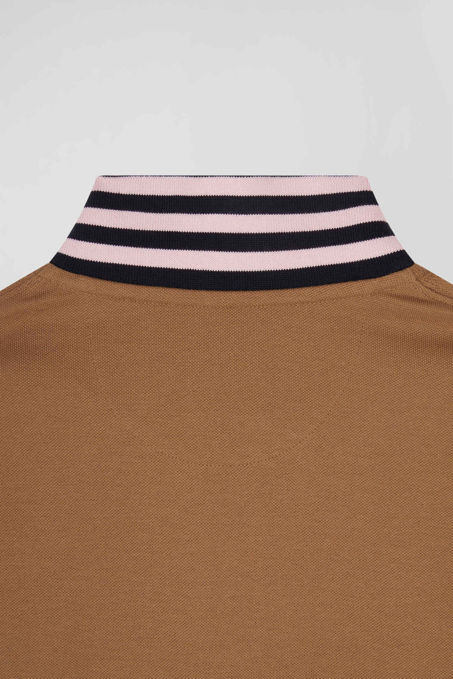 Polo manches longues en piqué coton noisette col cerclé coupe Regular