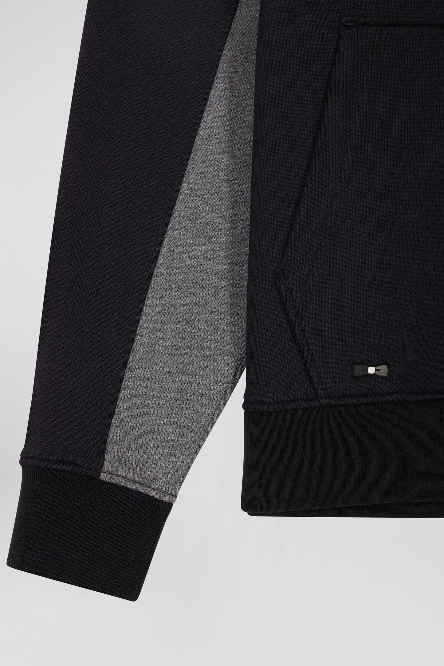 Black cotton crewneck sweatshirt in a Relaxed fit