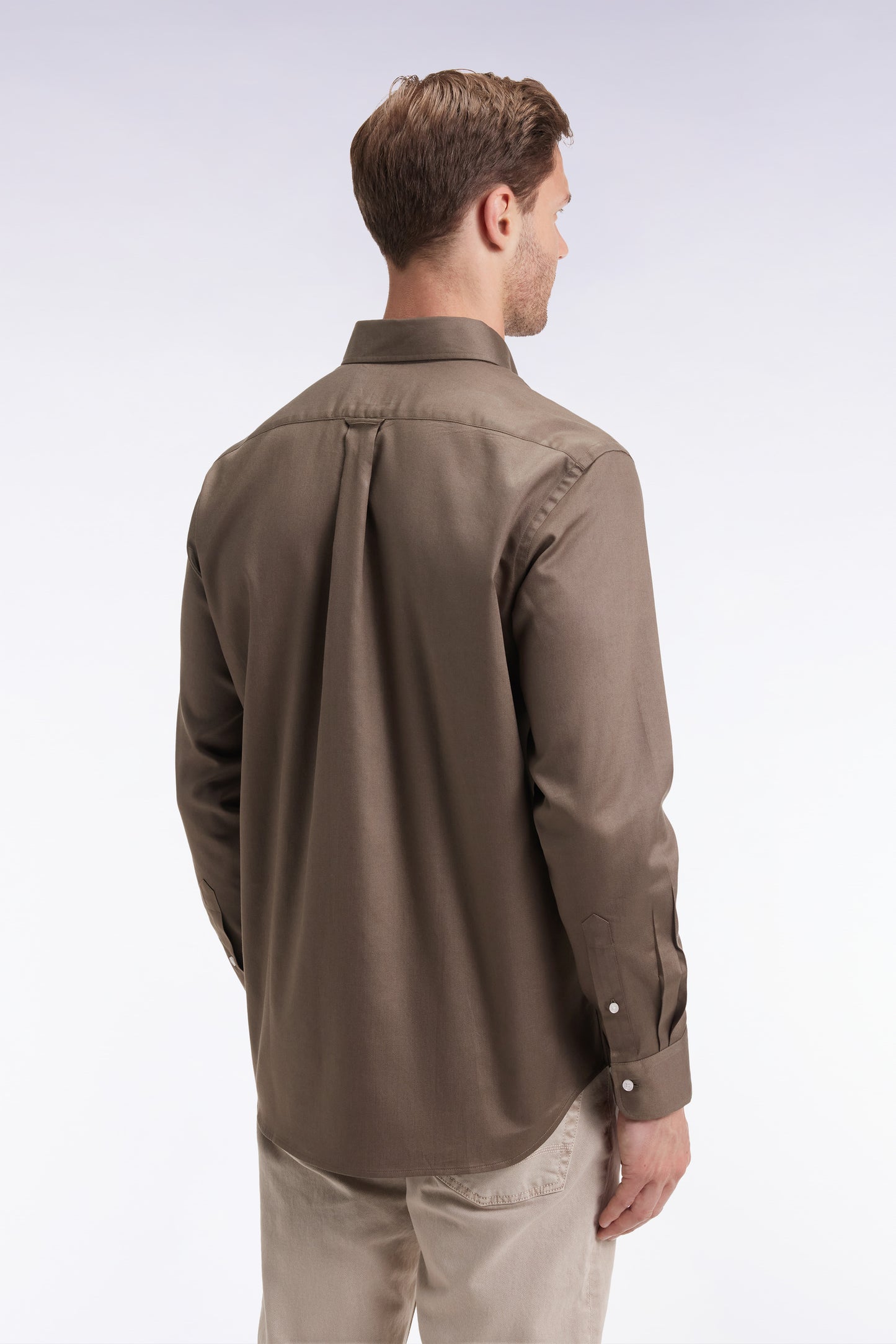 Chemise en coton piqué kaki coupe droite