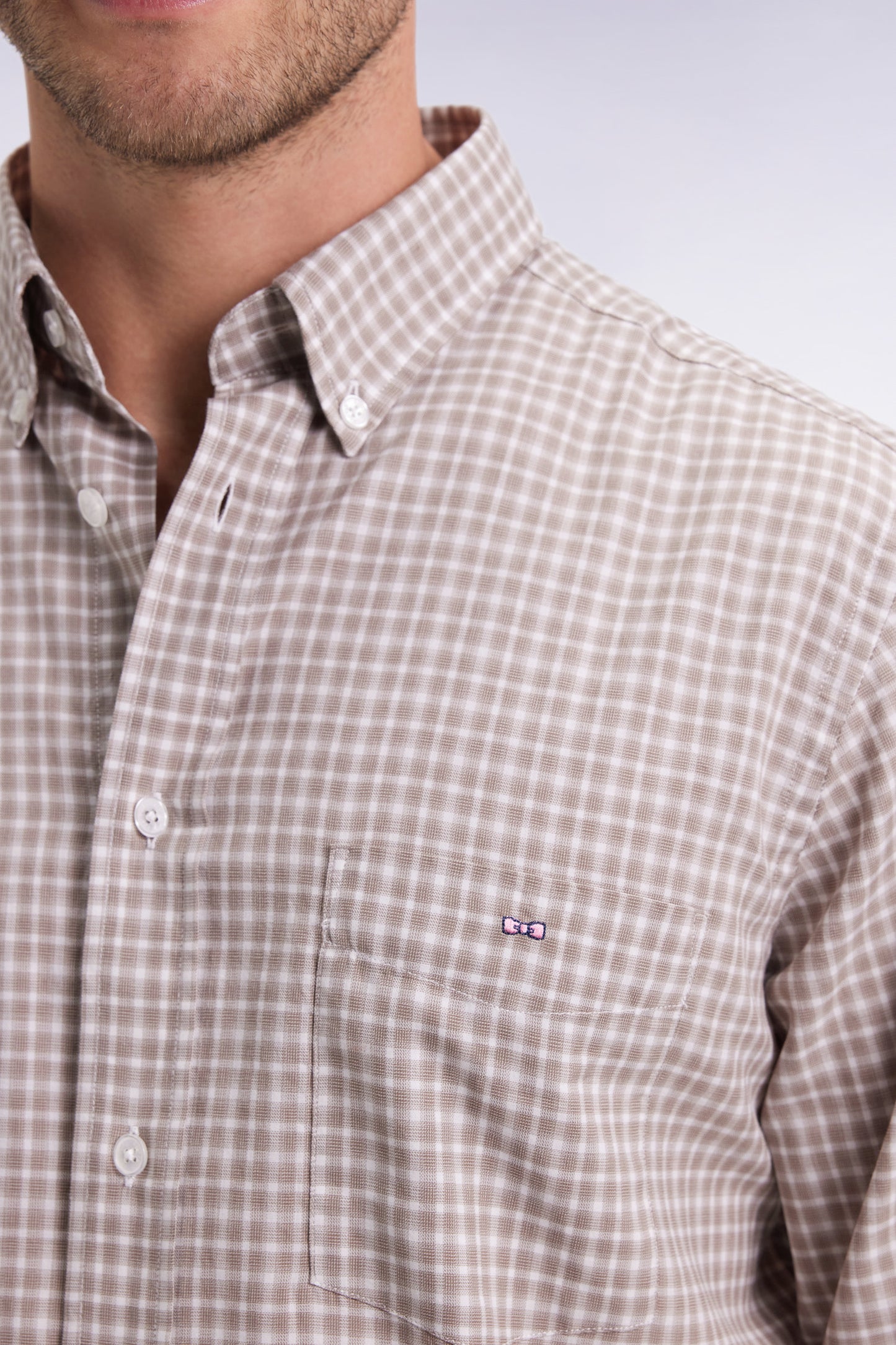 Chemise en coton à carreaux beige coupe droite