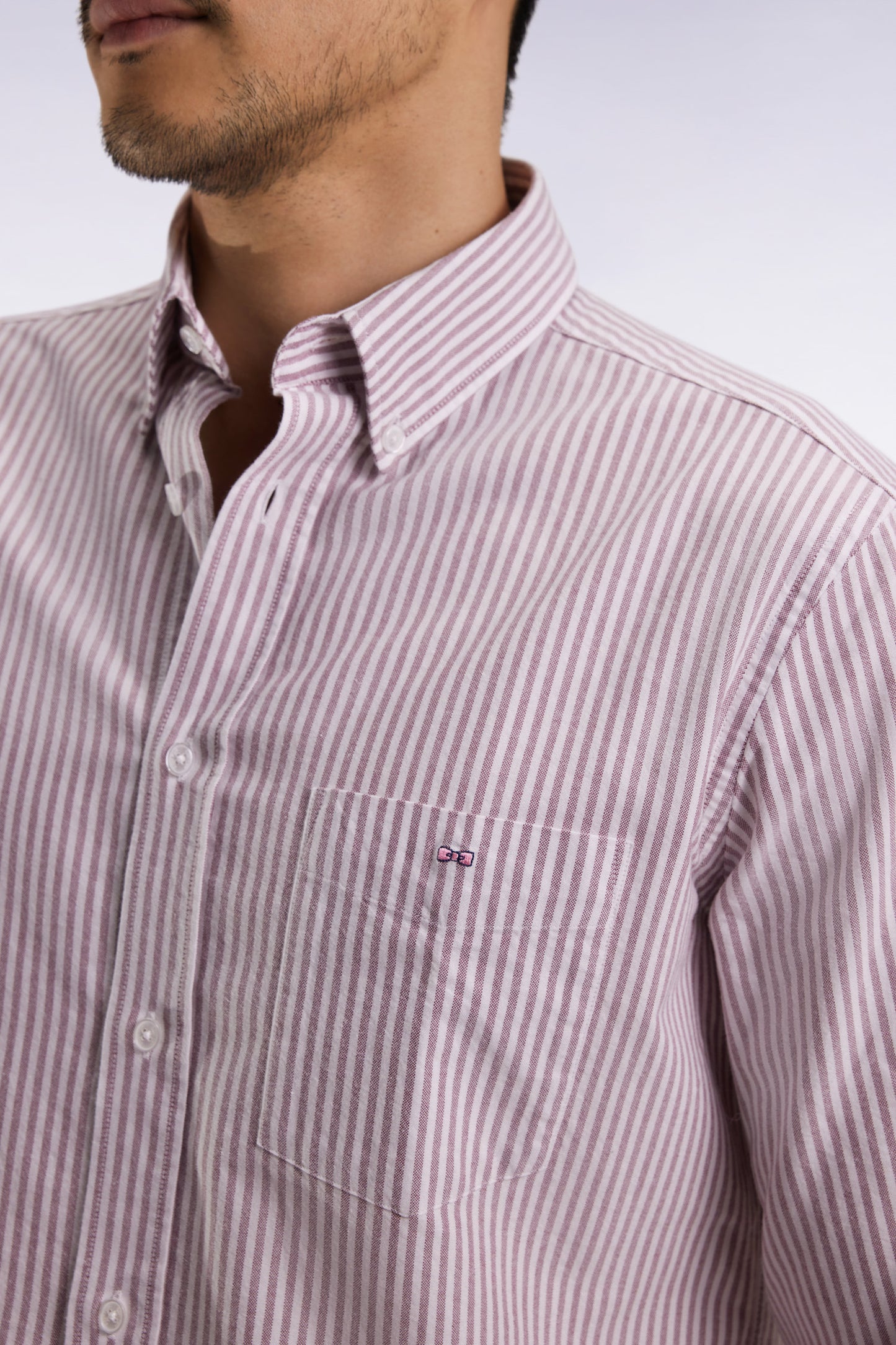 Straight-cut burgundy striped cotton poplin shirt