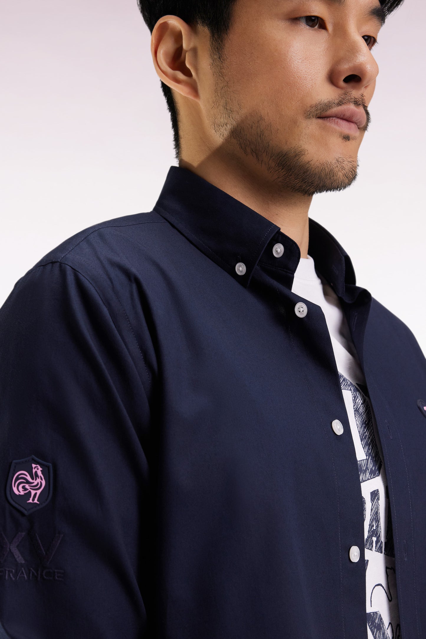 Chemise en coton marine broderie XV de France coupe droite