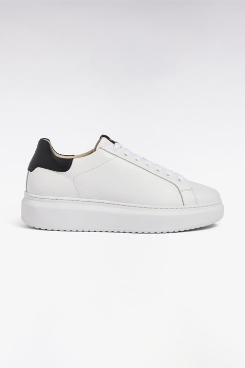 White leather low-top sneakers - Image 1