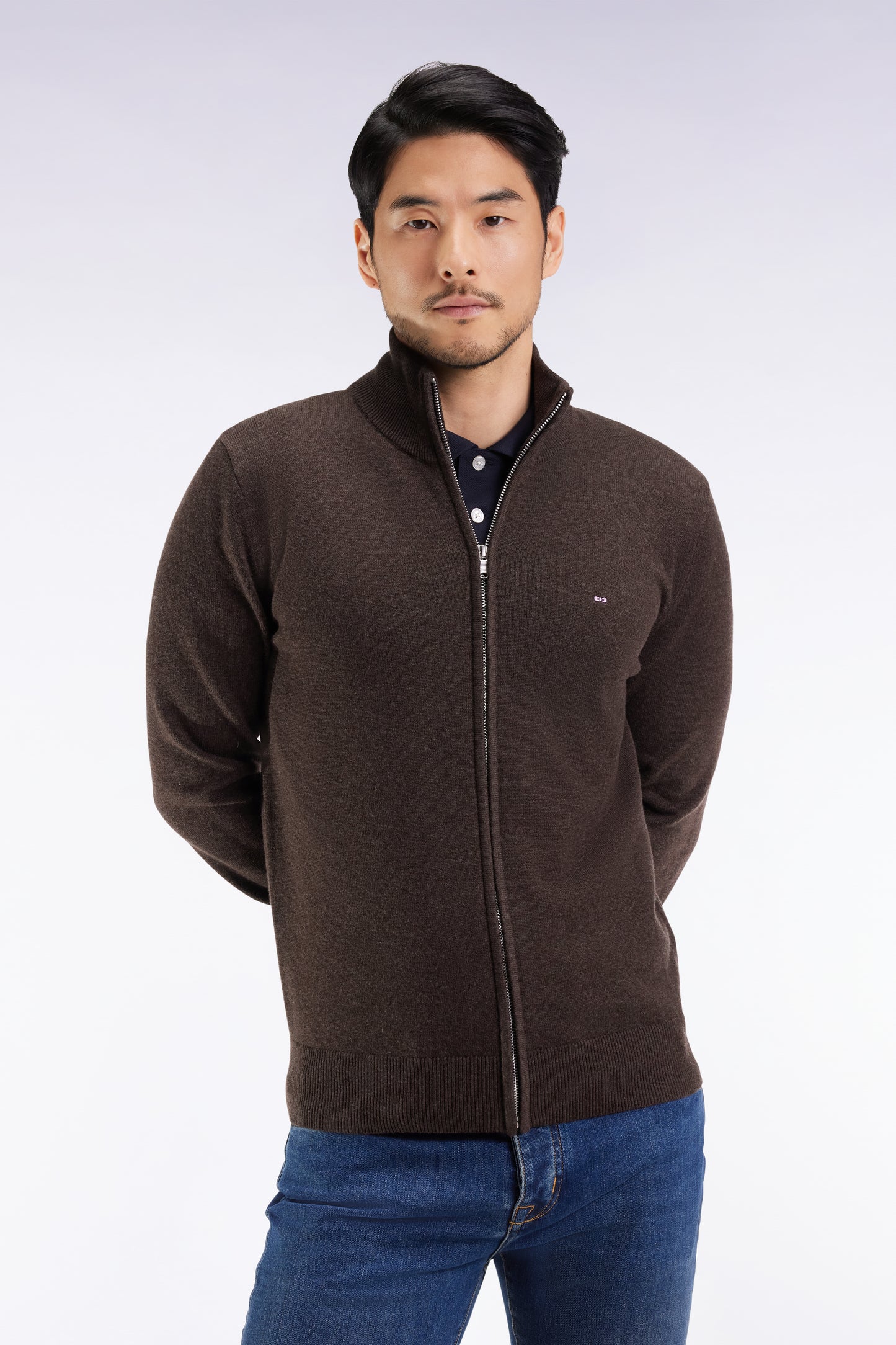 Cardigan zippé en laine et coton marron coupe droite