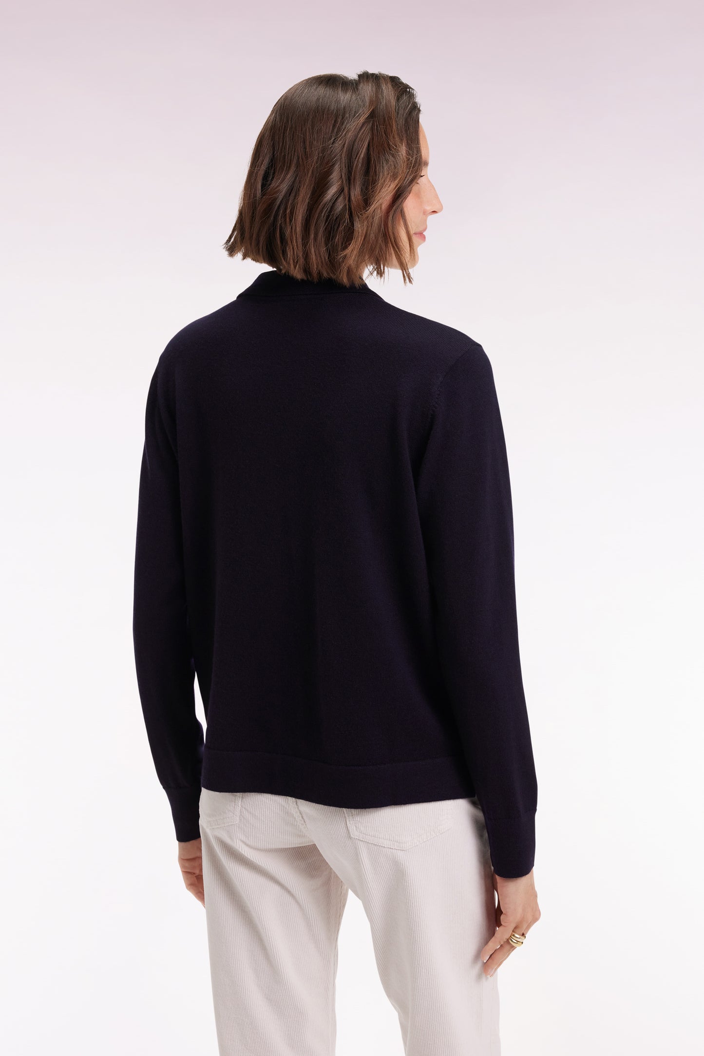 Cardigan with classic collar in straight-cut navy merino wool