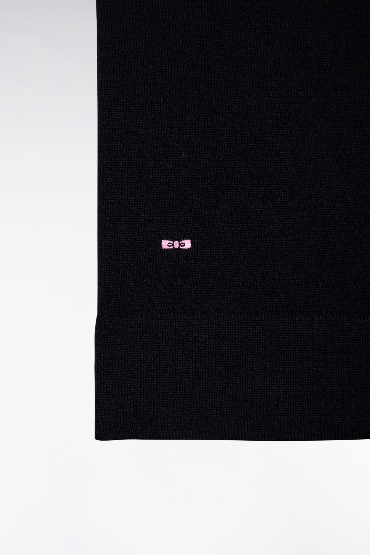 Cardigan with classic collar in straight-cut navy merino wool