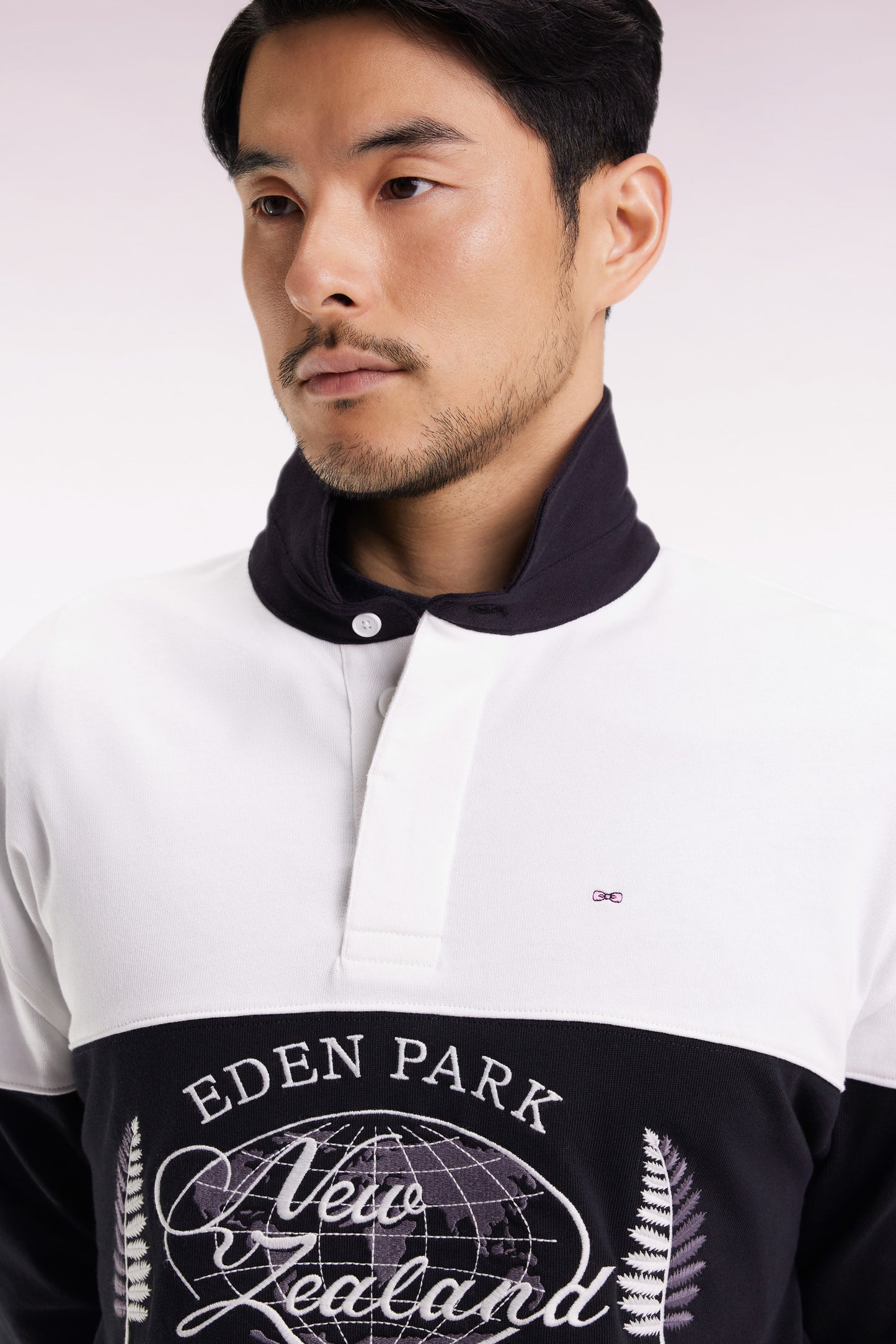 Black and white long-sleeved jersey with New Zealand embroidery
