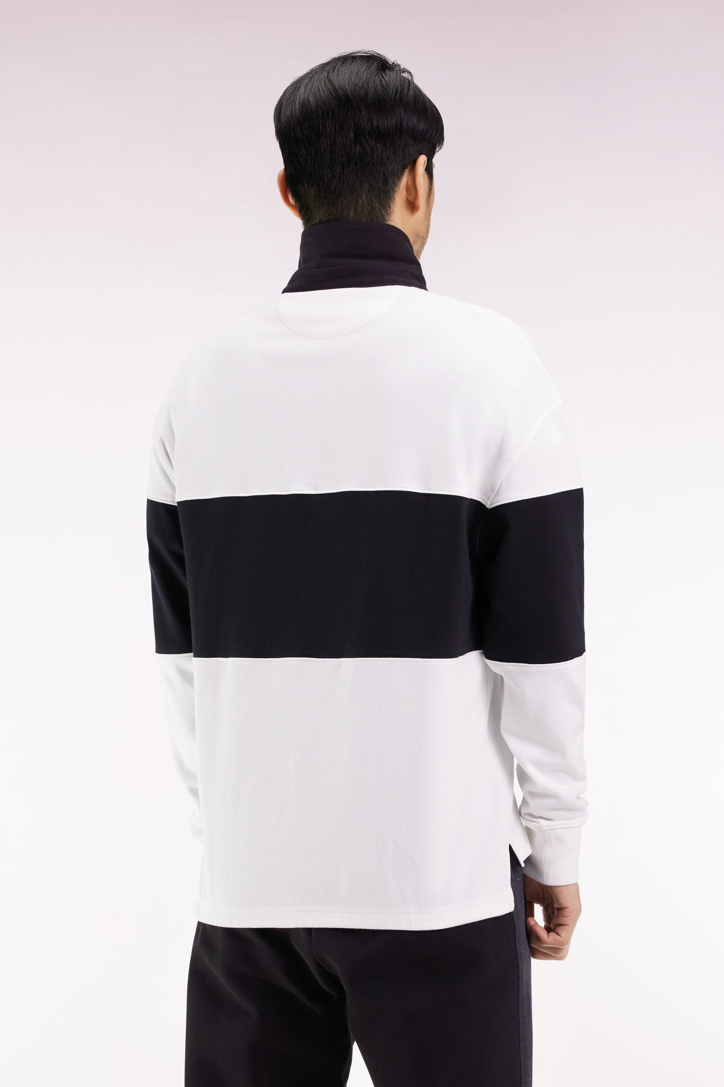 Black and white long-sleeved jersey with New Zealand embroidery