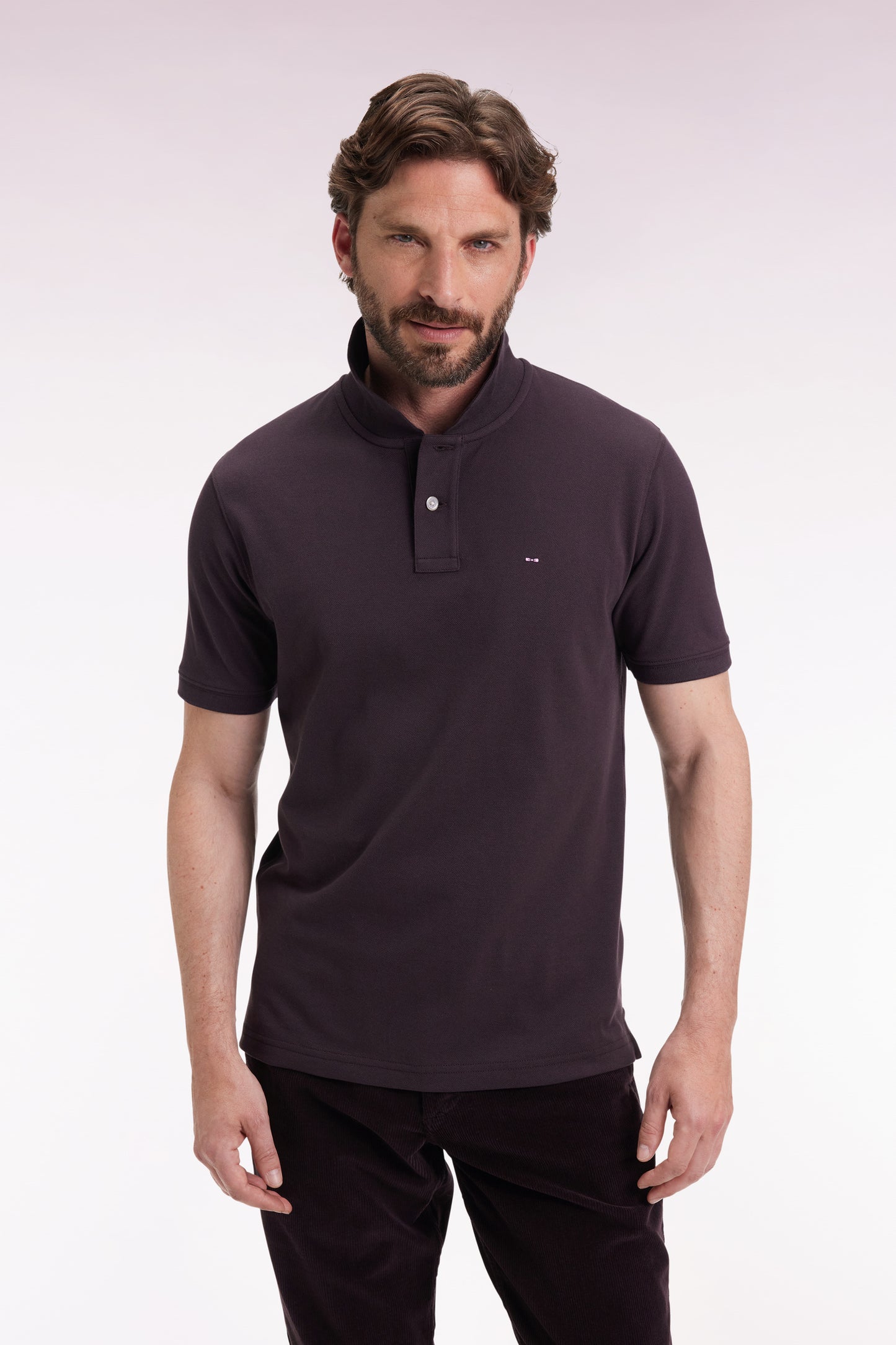 Polo manches courtes en coton Pima marron coupe droite