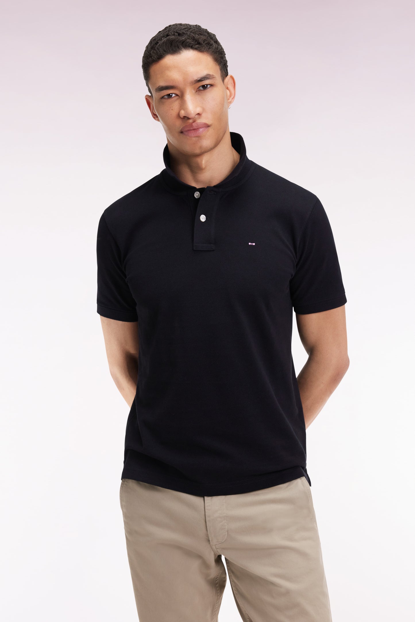 Polo manches courtes en coton Pima noir coupe droite