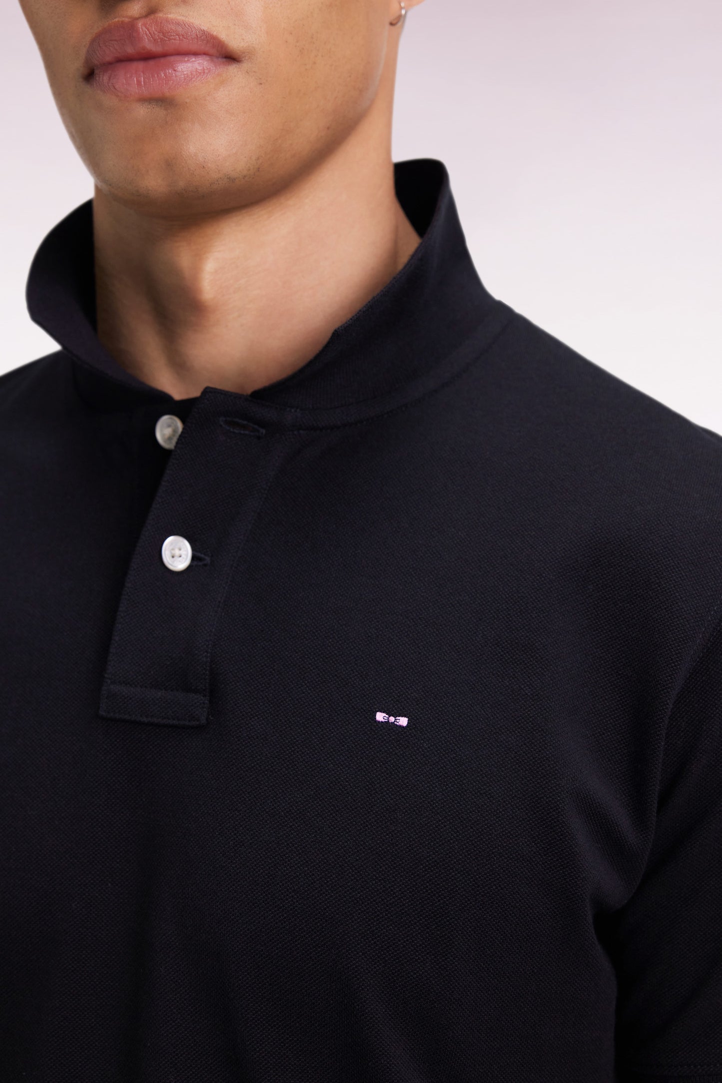 Polo manches courtes en coton Pima noir coupe droite