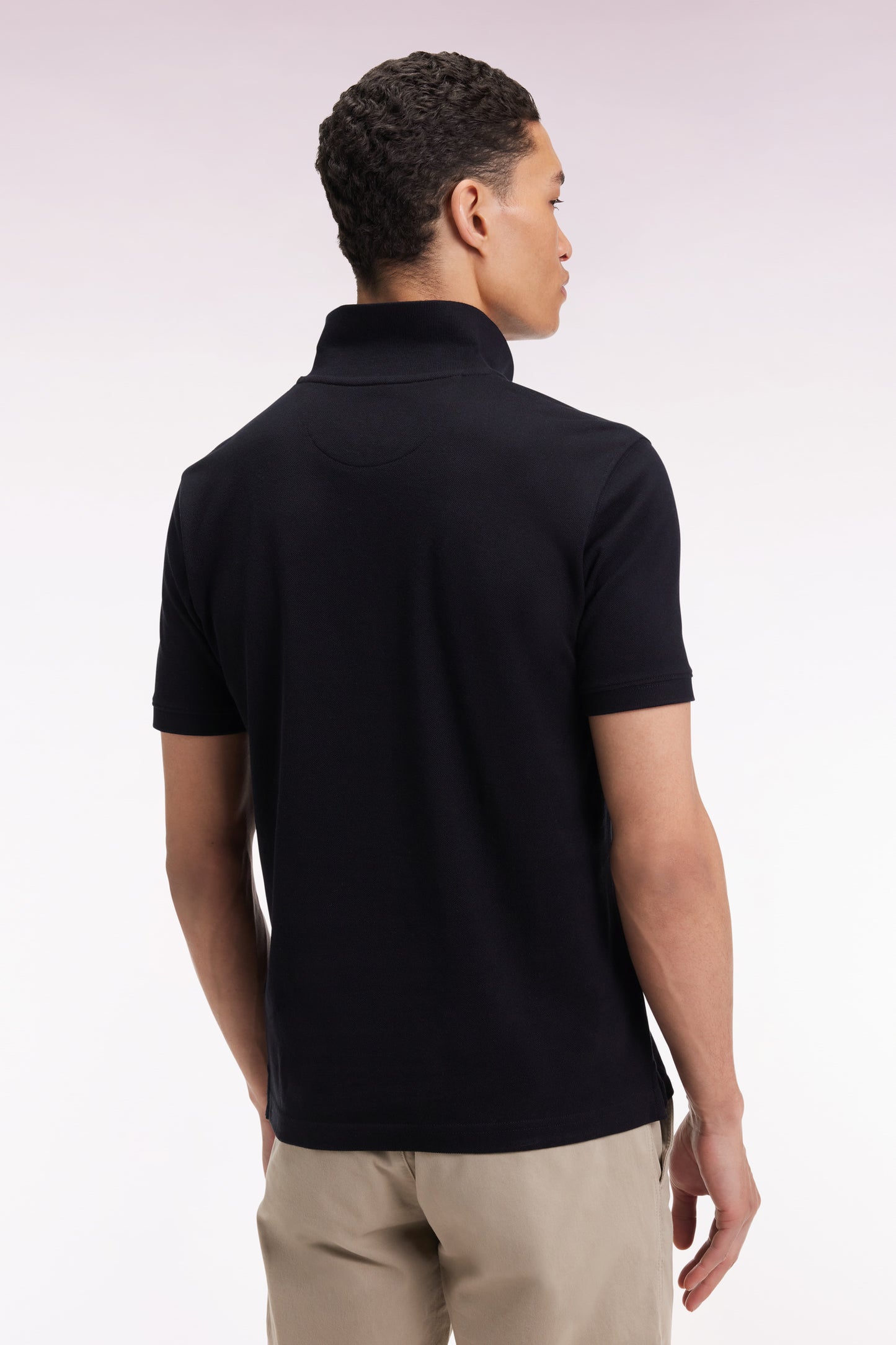 Polo manches courtes en coton Pima noir coupe droite