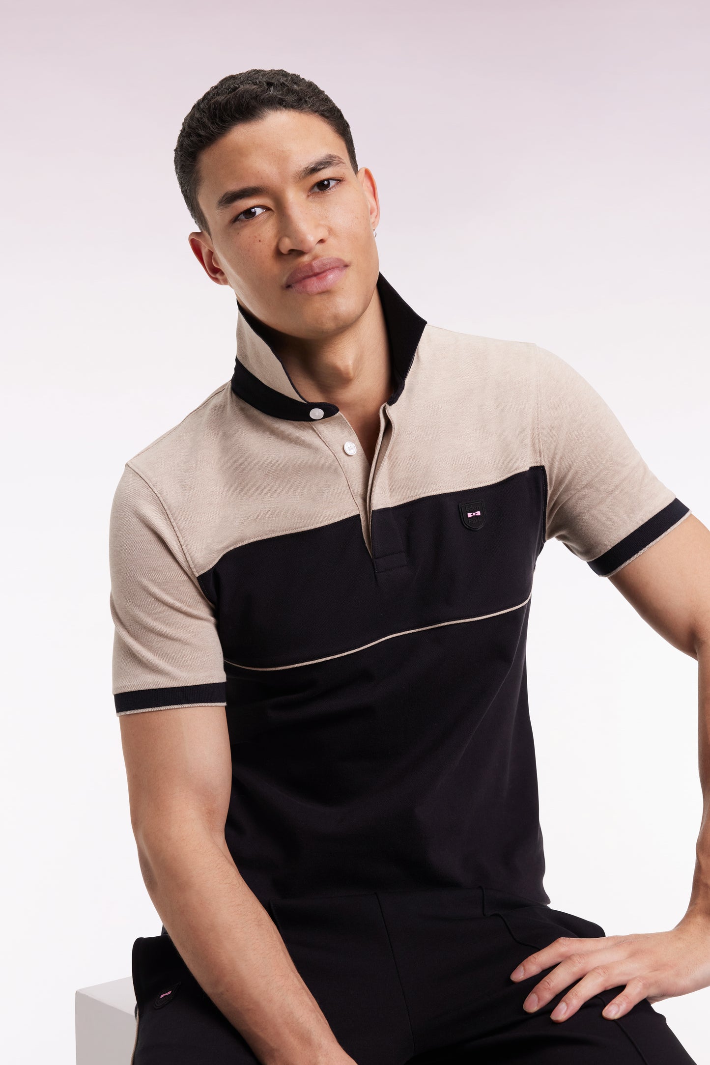 Two-tone short-sleeved polo shirt in black stretch cotton piqué, slim fit