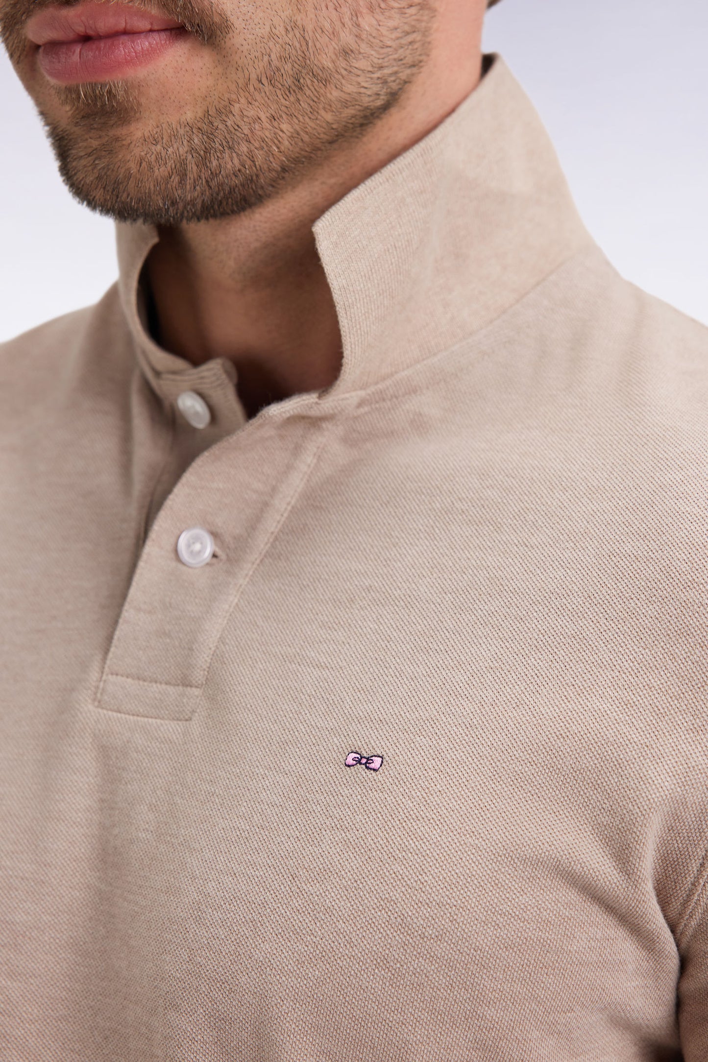 Long-sleeved polo shirt in beige mottled cotton, straight cut
