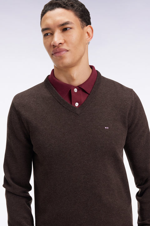 Pull col V en laine et coton marron foncé - Image 1