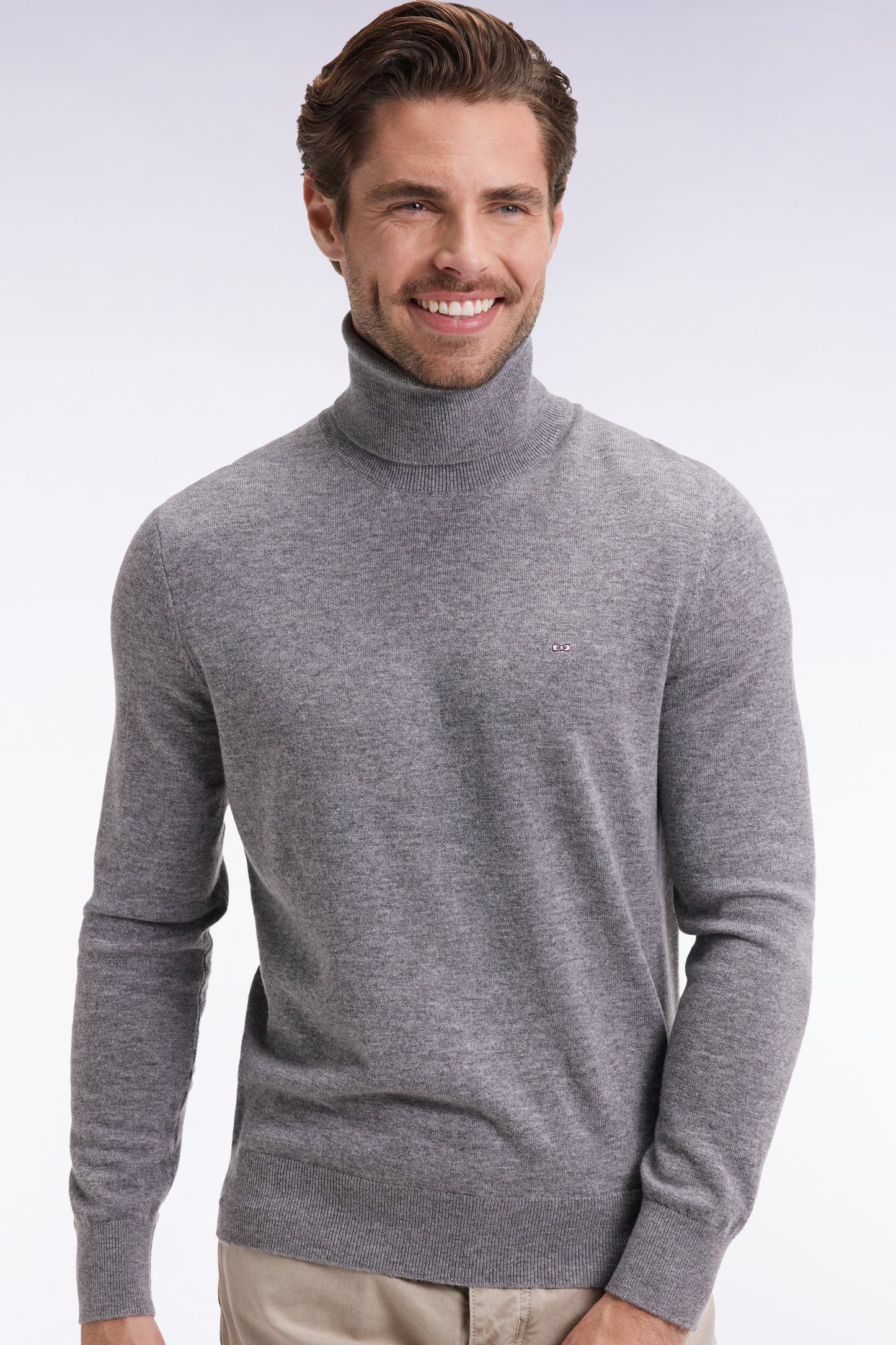 Pull col roulé en laine vierge et cachemire gris