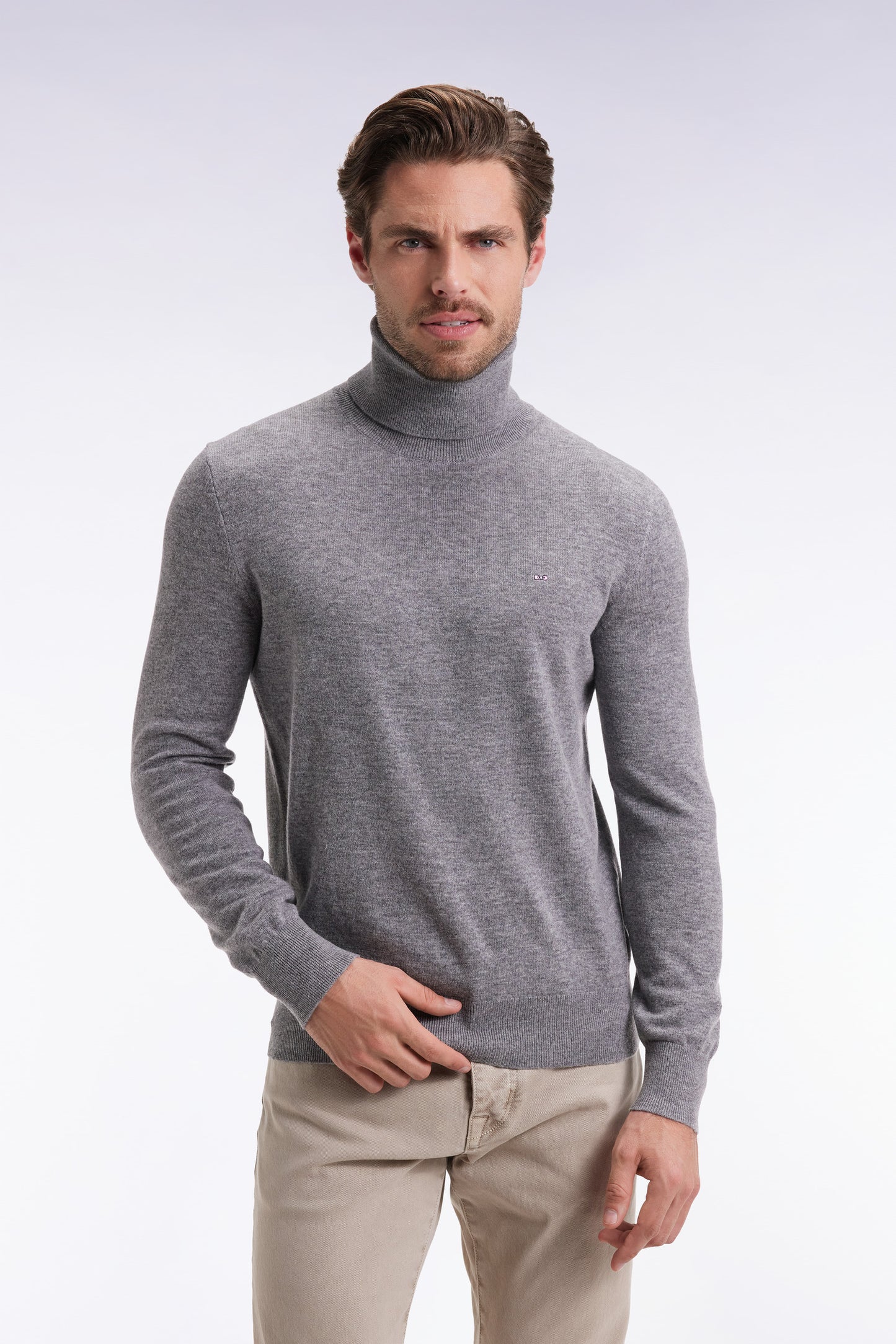 Pull col roulé en laine vierge et cachemire gris