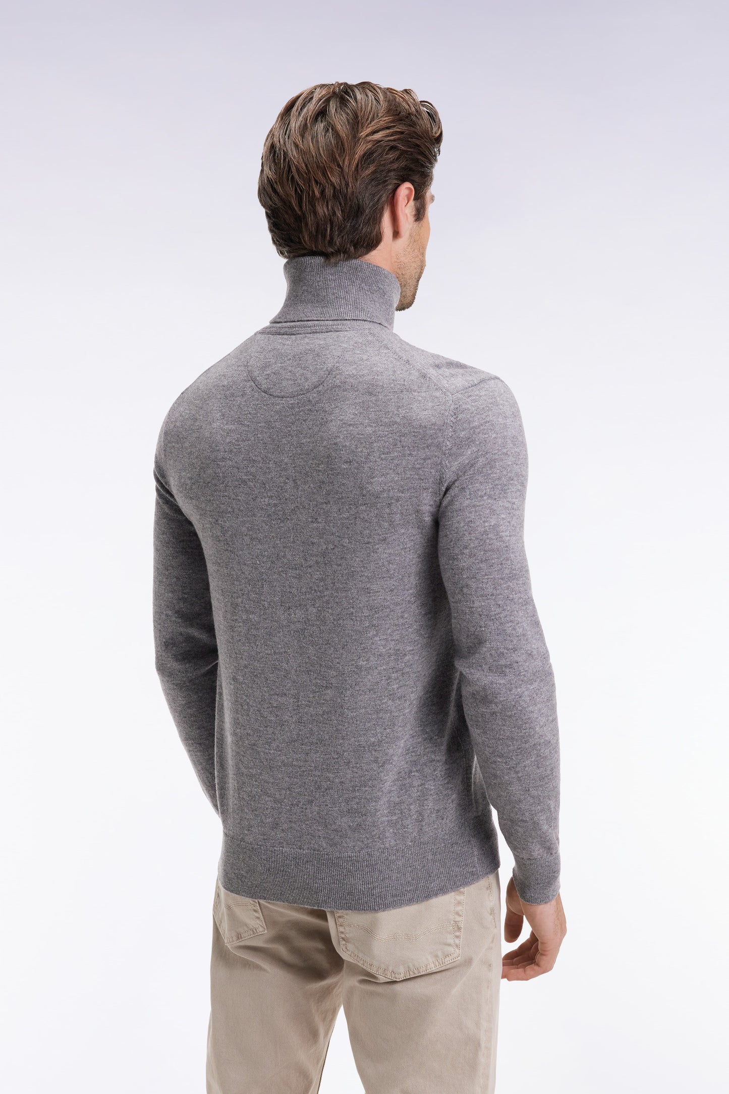 Pull col roulé en laine vierge et cachemire gris