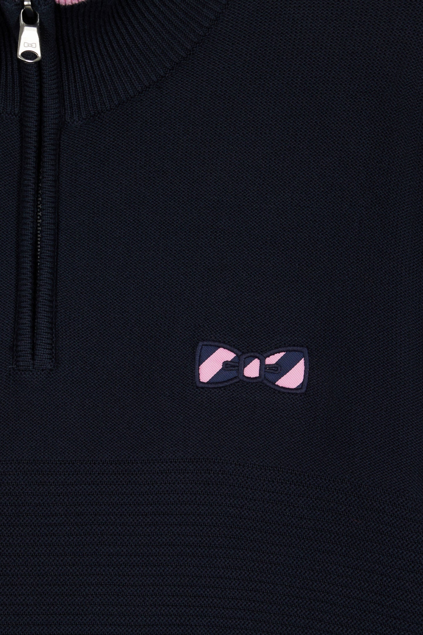 Pull col camionneur en coton marine à nœud papillon