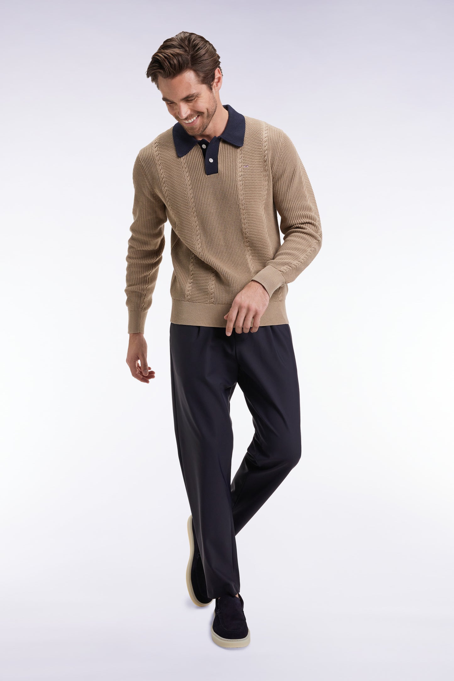 Blue polo-neck sweater in beige cotton
