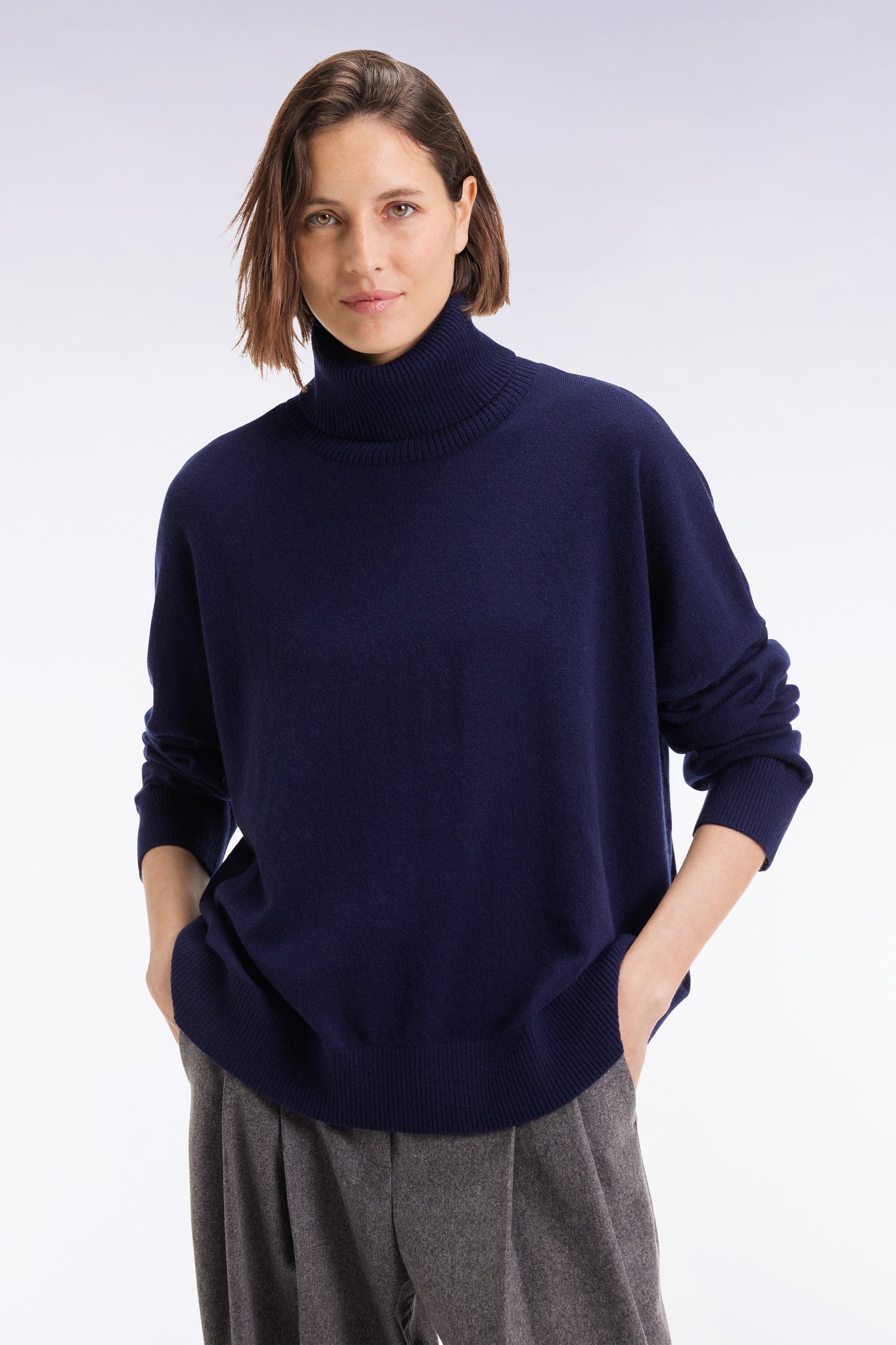 Relaxed fit turtleneck sweater in navy wool and cashmere