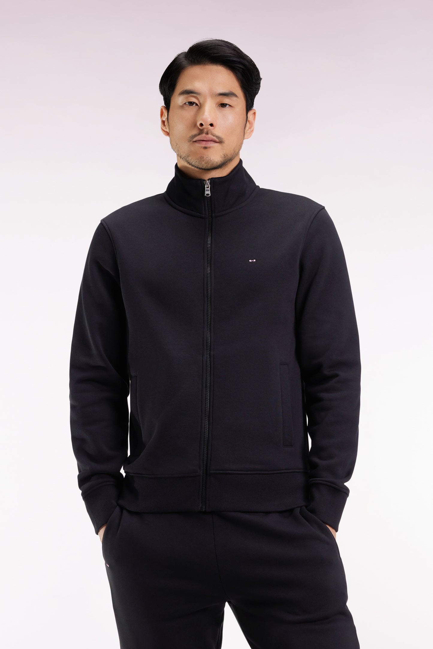 Sweatshirt zippé en coton noir coupe droite