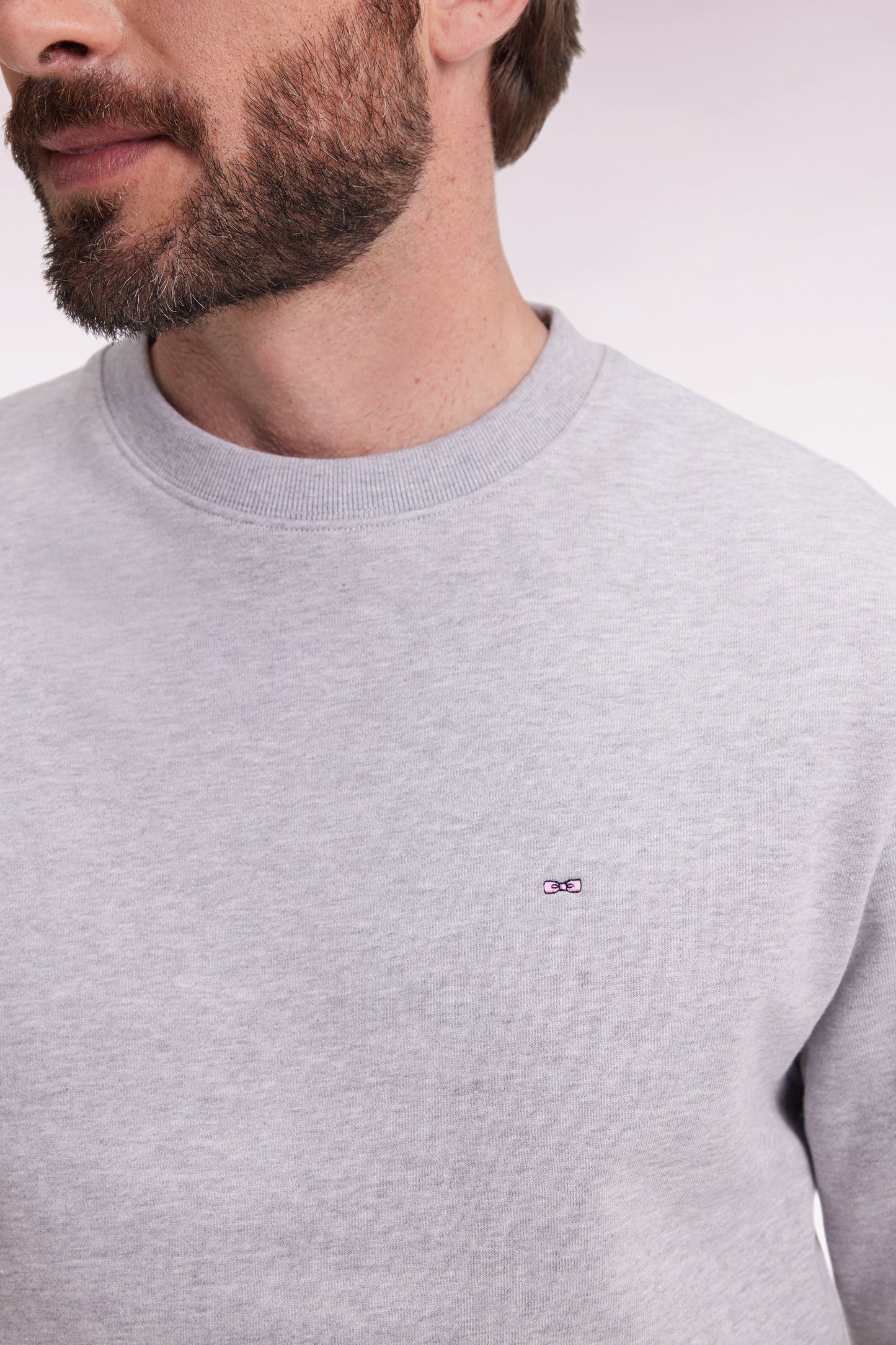Sweatshirt à col rond en coton gris coupe droite