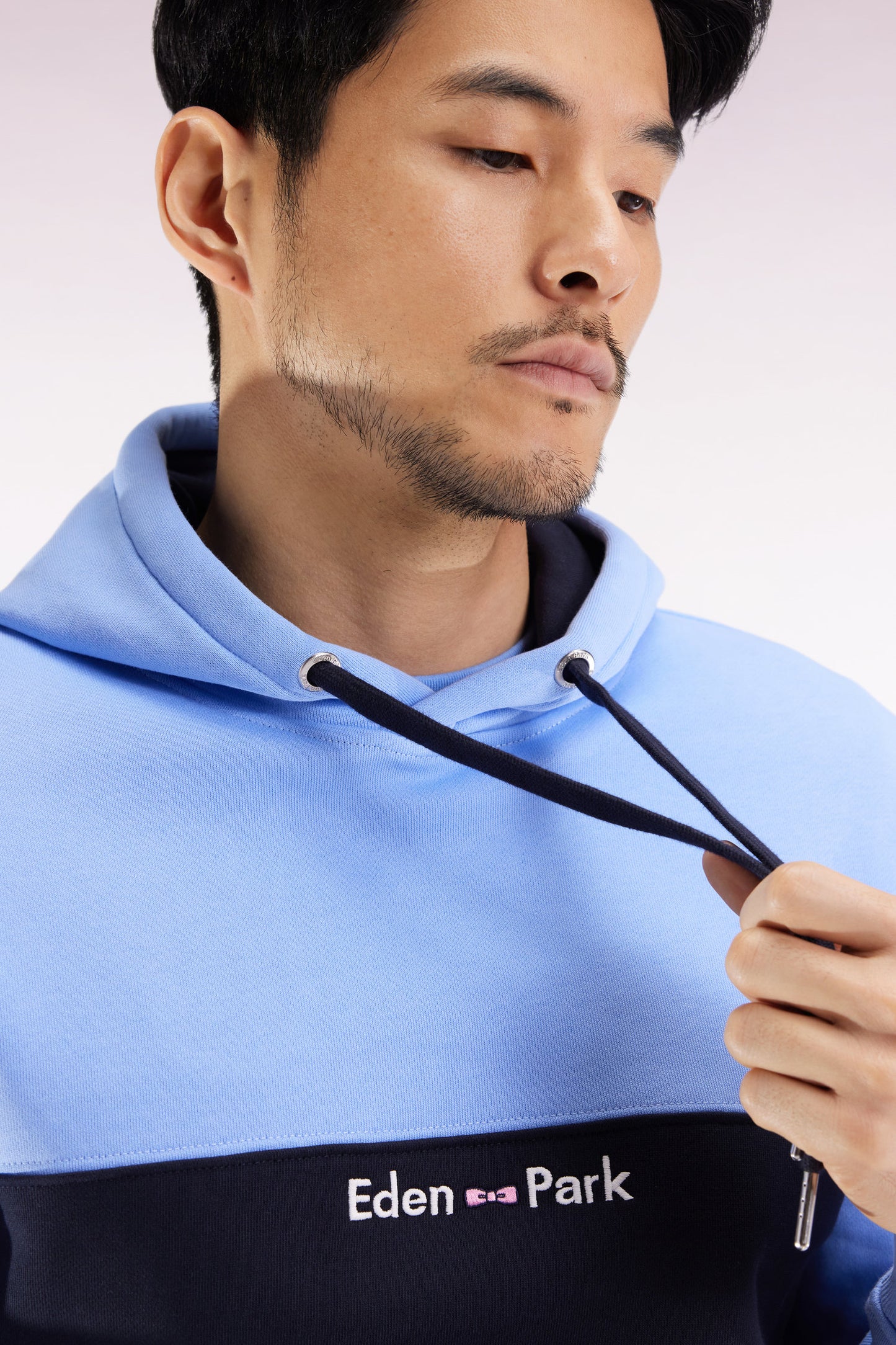 Sweatshirt à capuche bicolore rose coupe droite