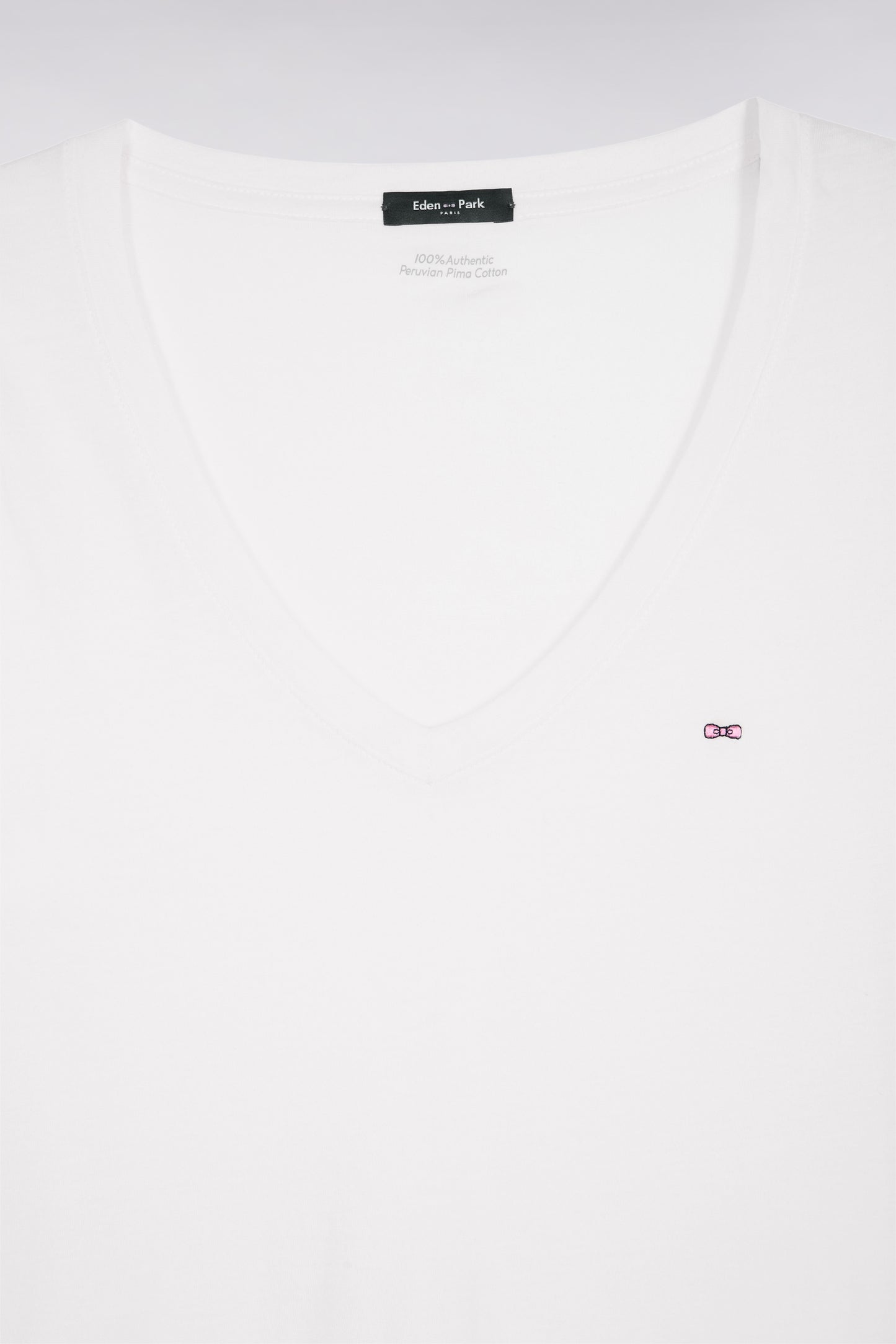 Short-sleeved V-neck T-shirt in white Pima cotton