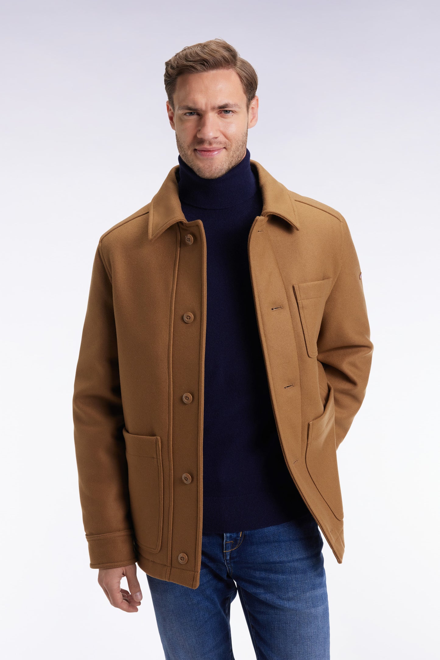 Surchemise en twill de laine camel à poches plaquées