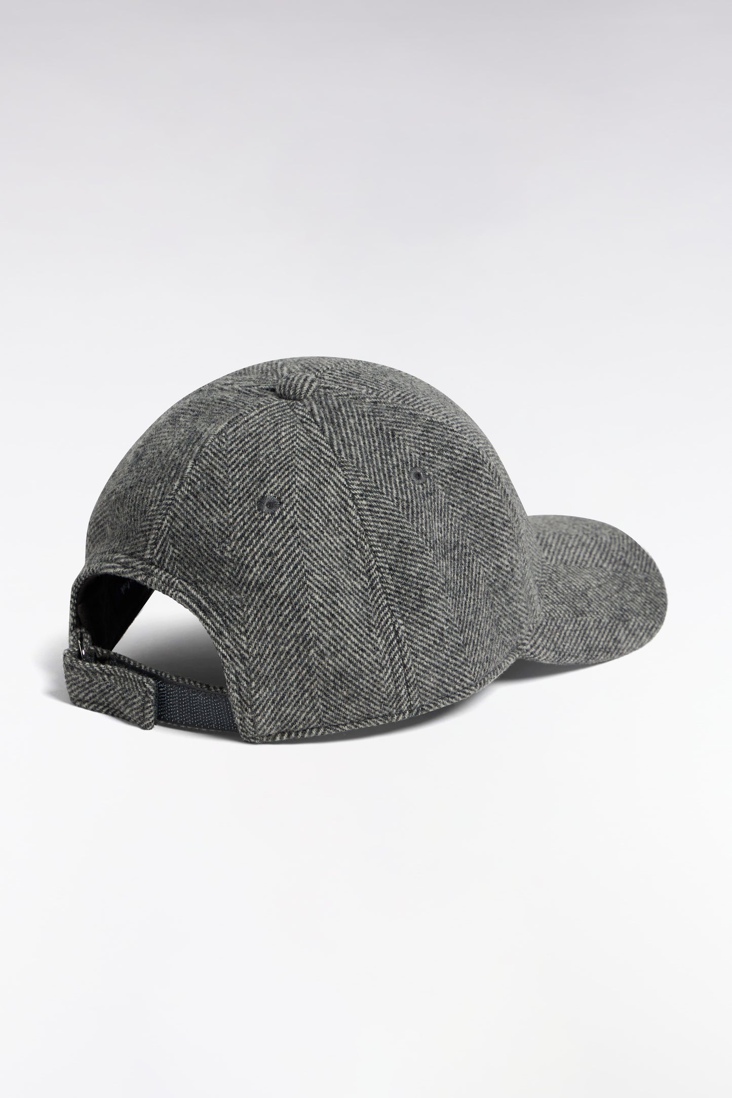 Casquette en drap de laine à chevrons grise